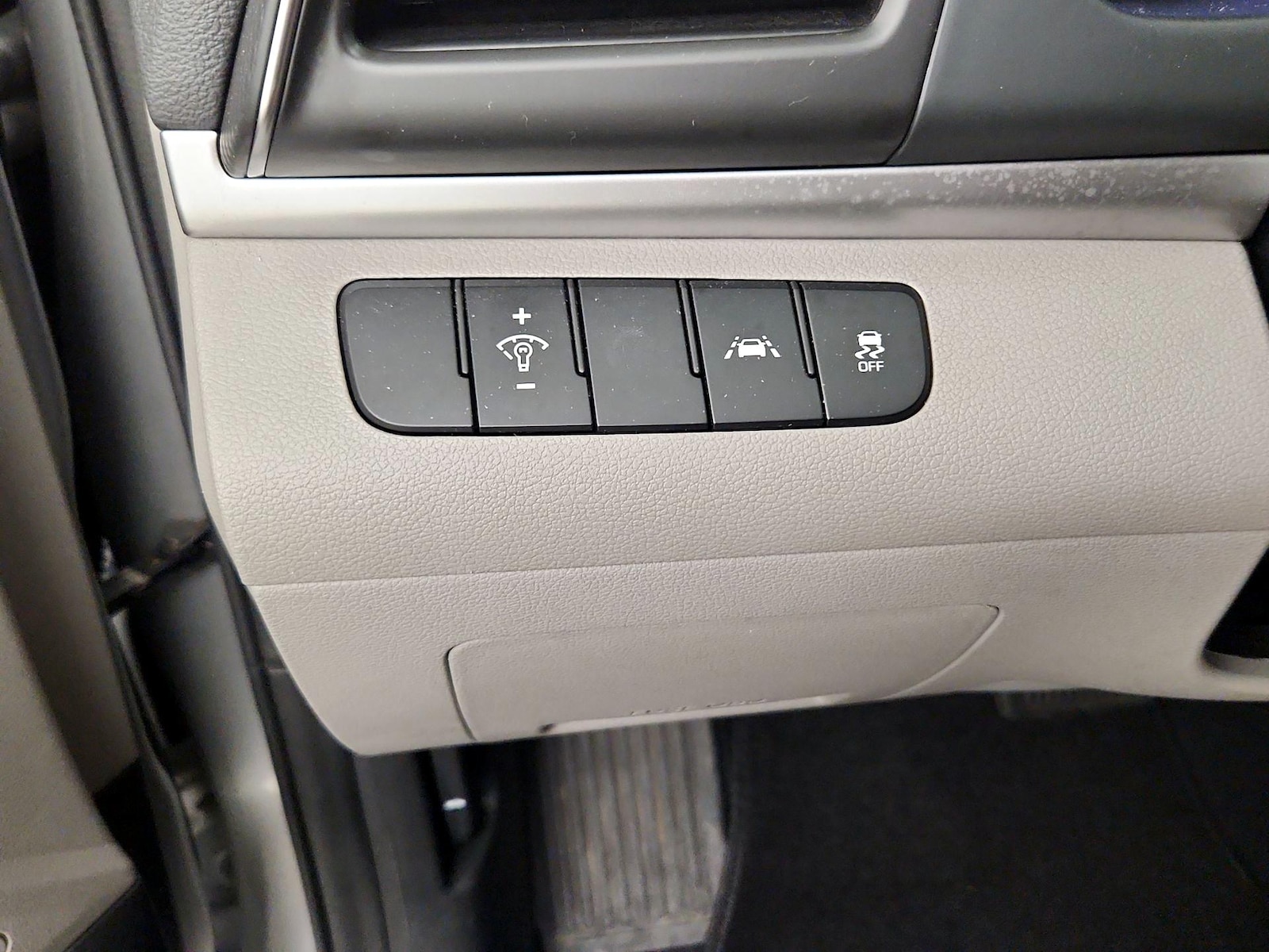 2020 Hyundai Elantra SE - Photo 14