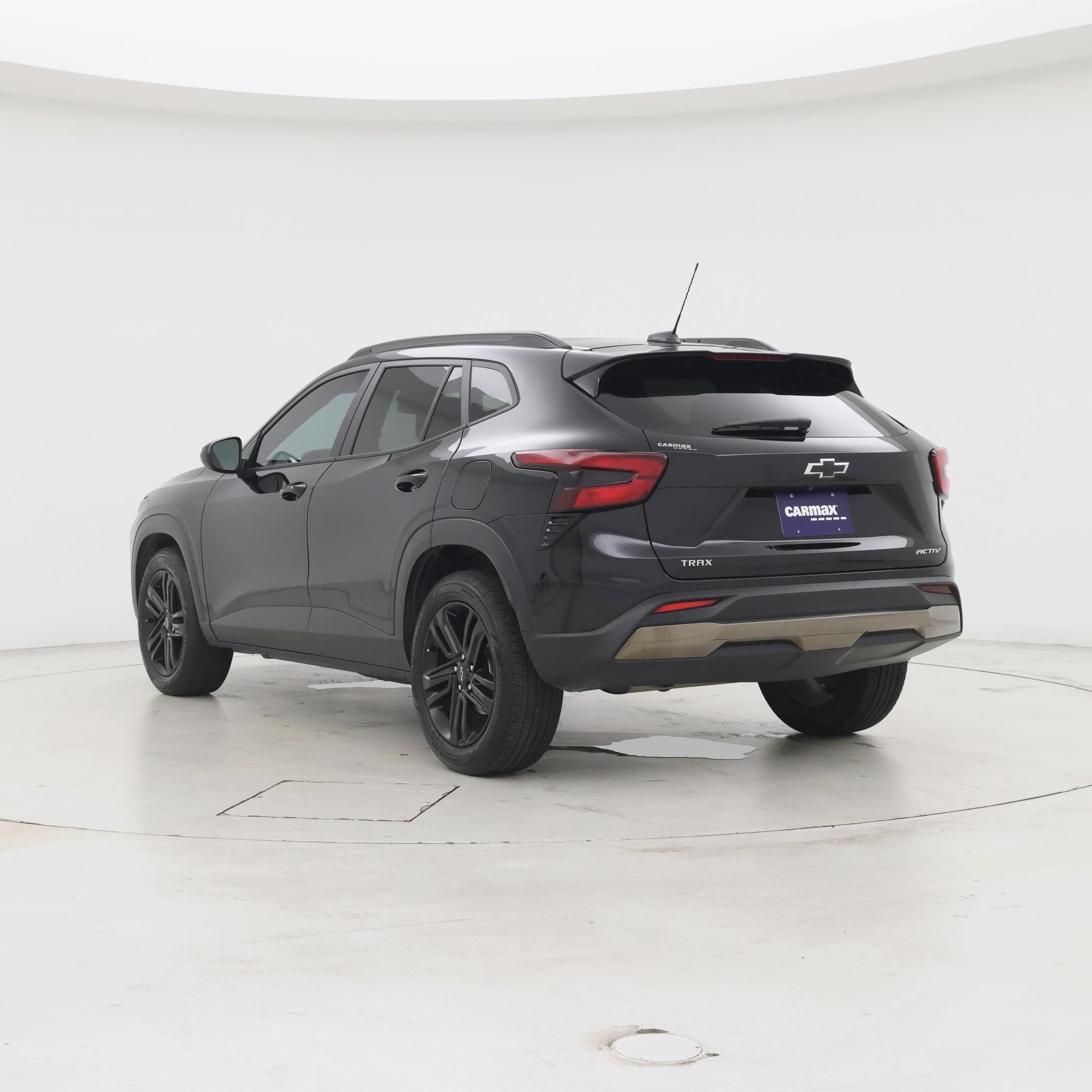 Thumbnail: 2025 Chevrolet Trax - 2
