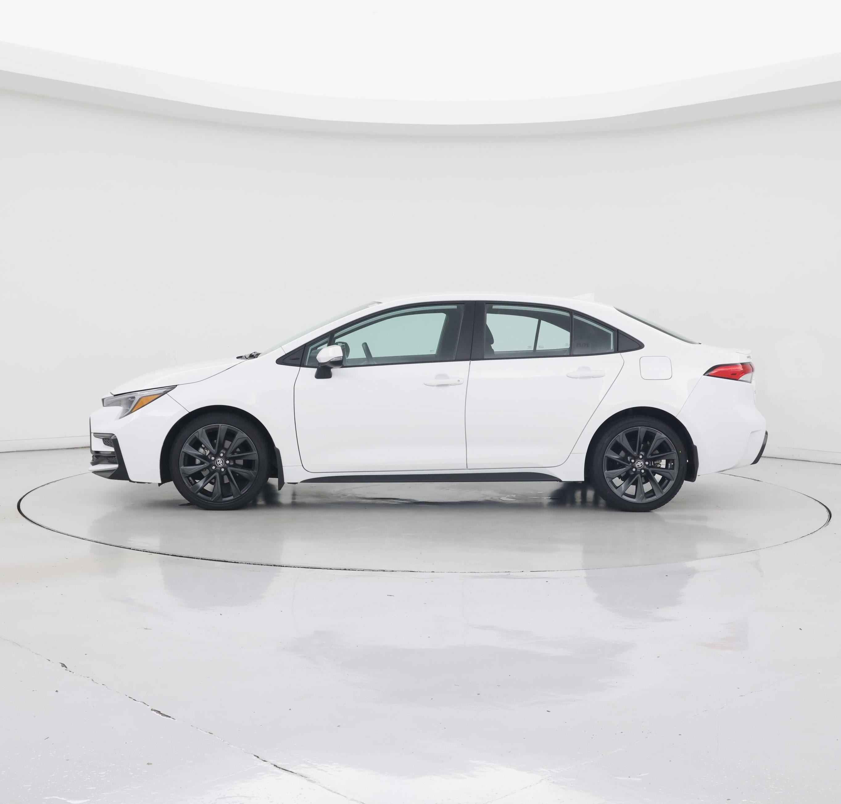 Thumbnail: 2024 Toyota Corolla - 3