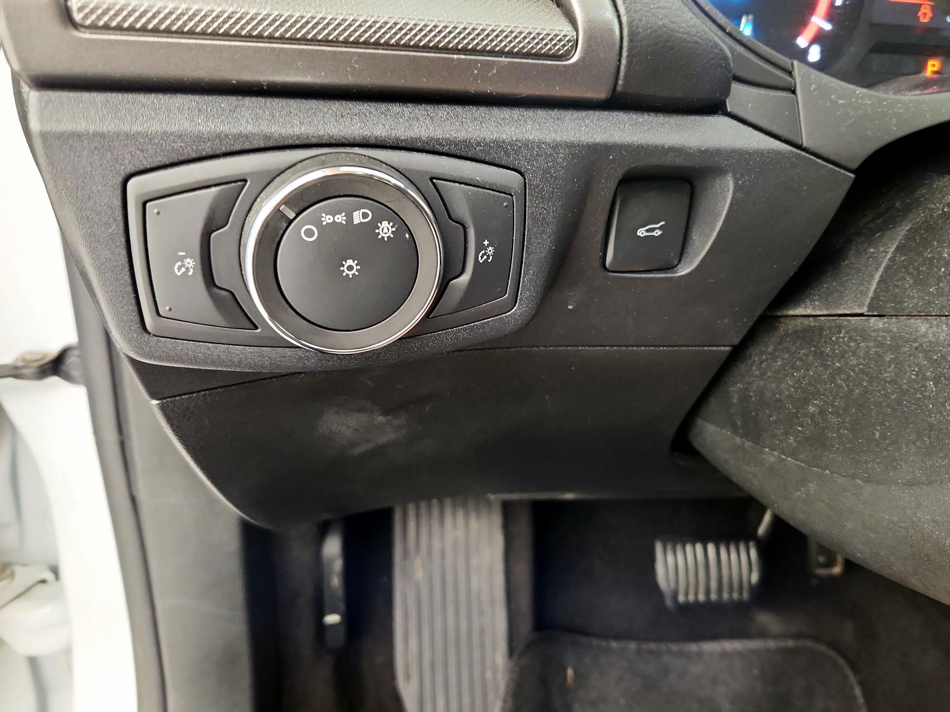 Thumbnail: 2020 Ford Fusion - 13