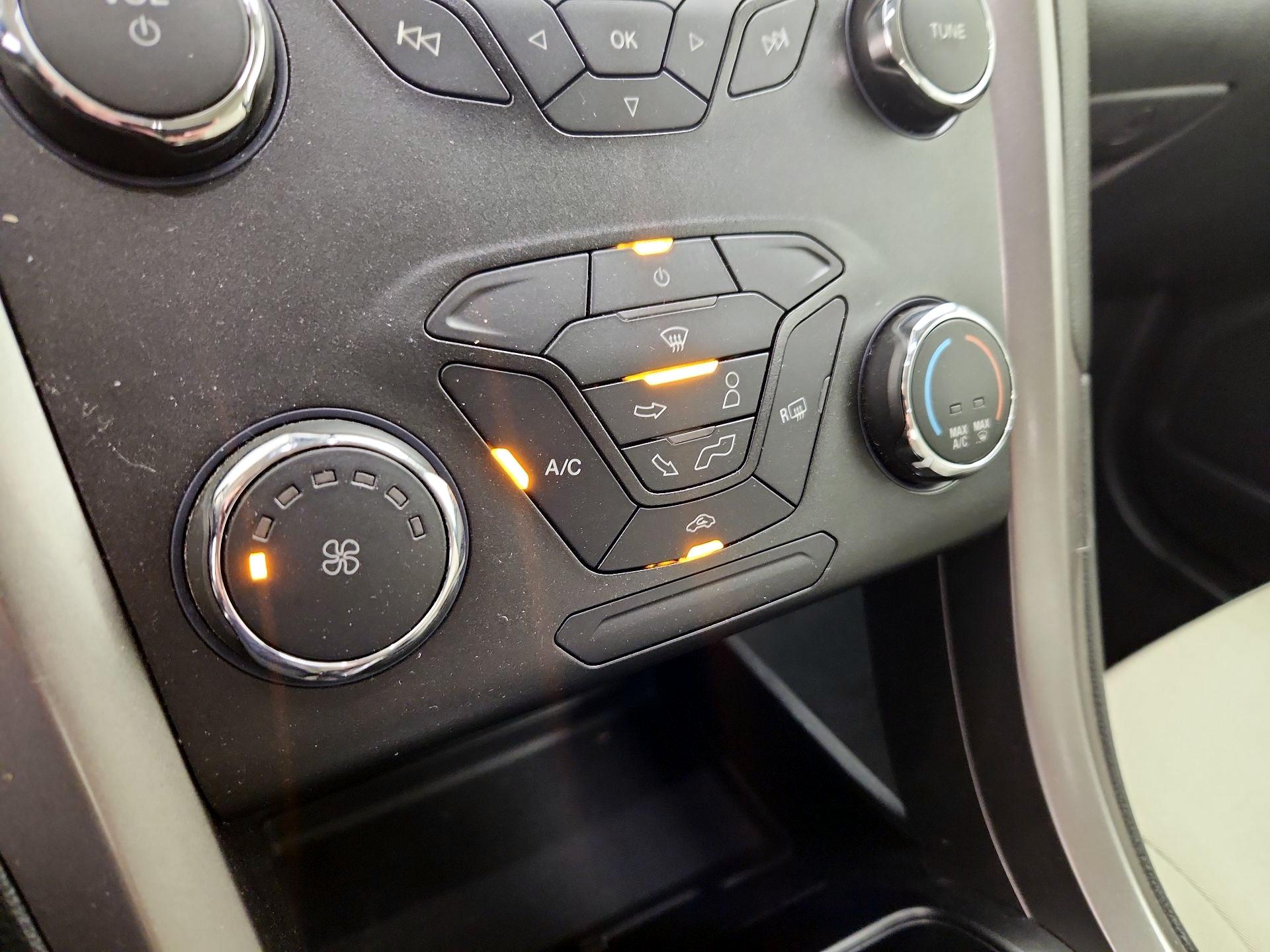 Thumbnail: 2020 Ford Fusion - 16