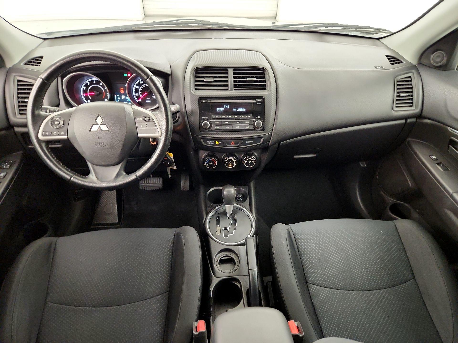 Thumbnail: 2015 Mitsubishi Outlander Sport - 9