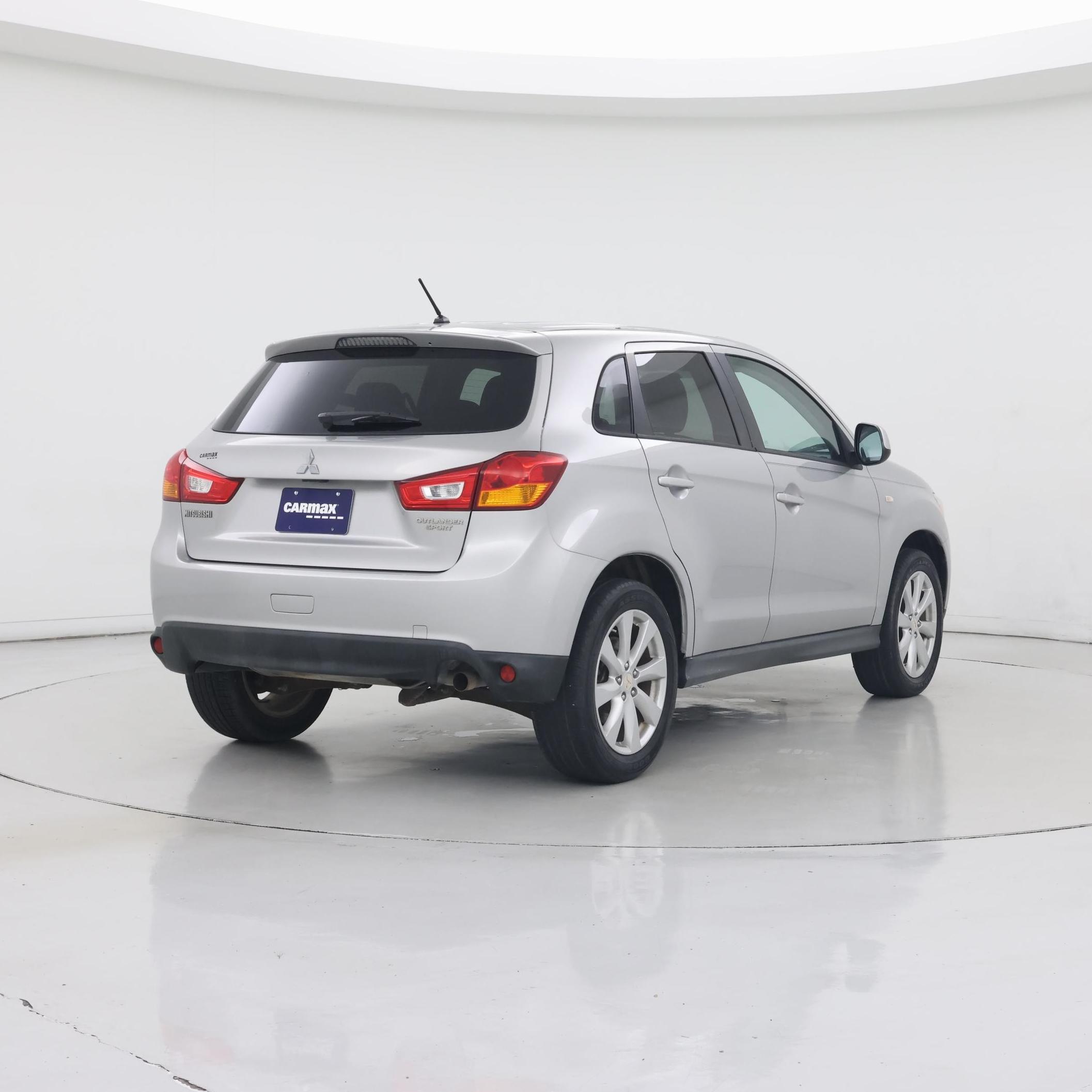Thumbnail: 2015 Mitsubishi Outlander Sport - 8