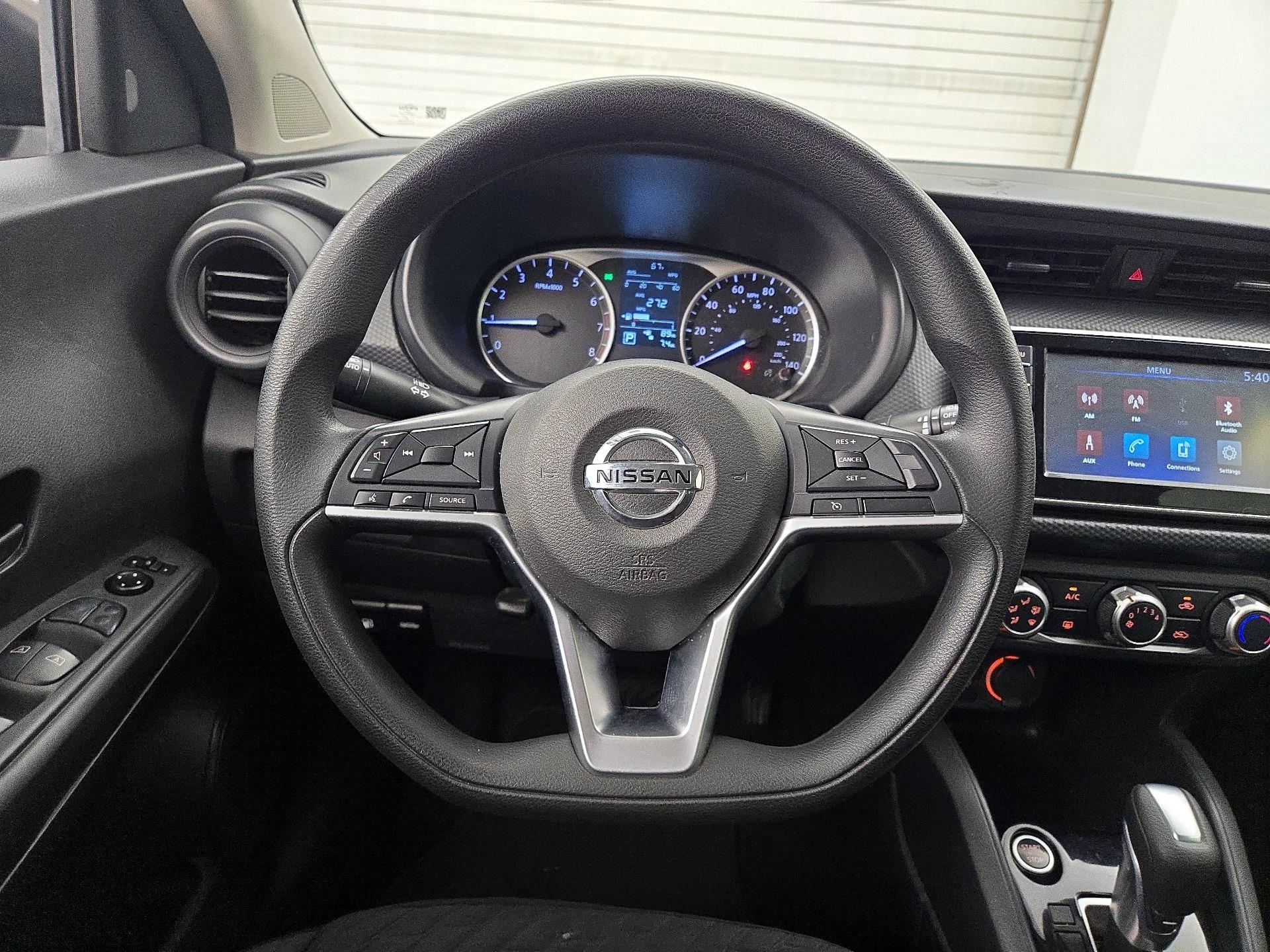 Thumbnail: 2021 Nissan Kicks - 10