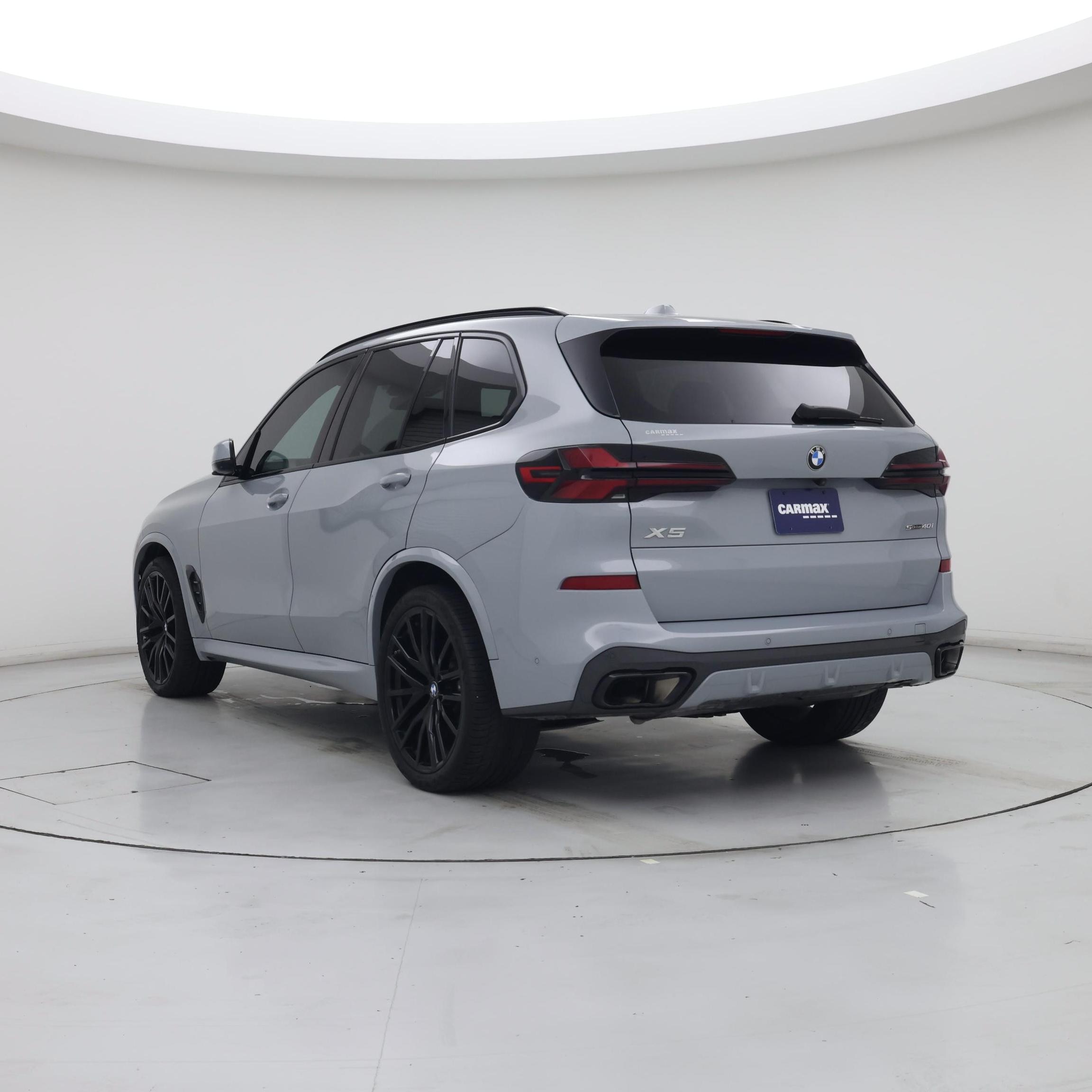 Thumbnail: 2024 BMW X5 - 2