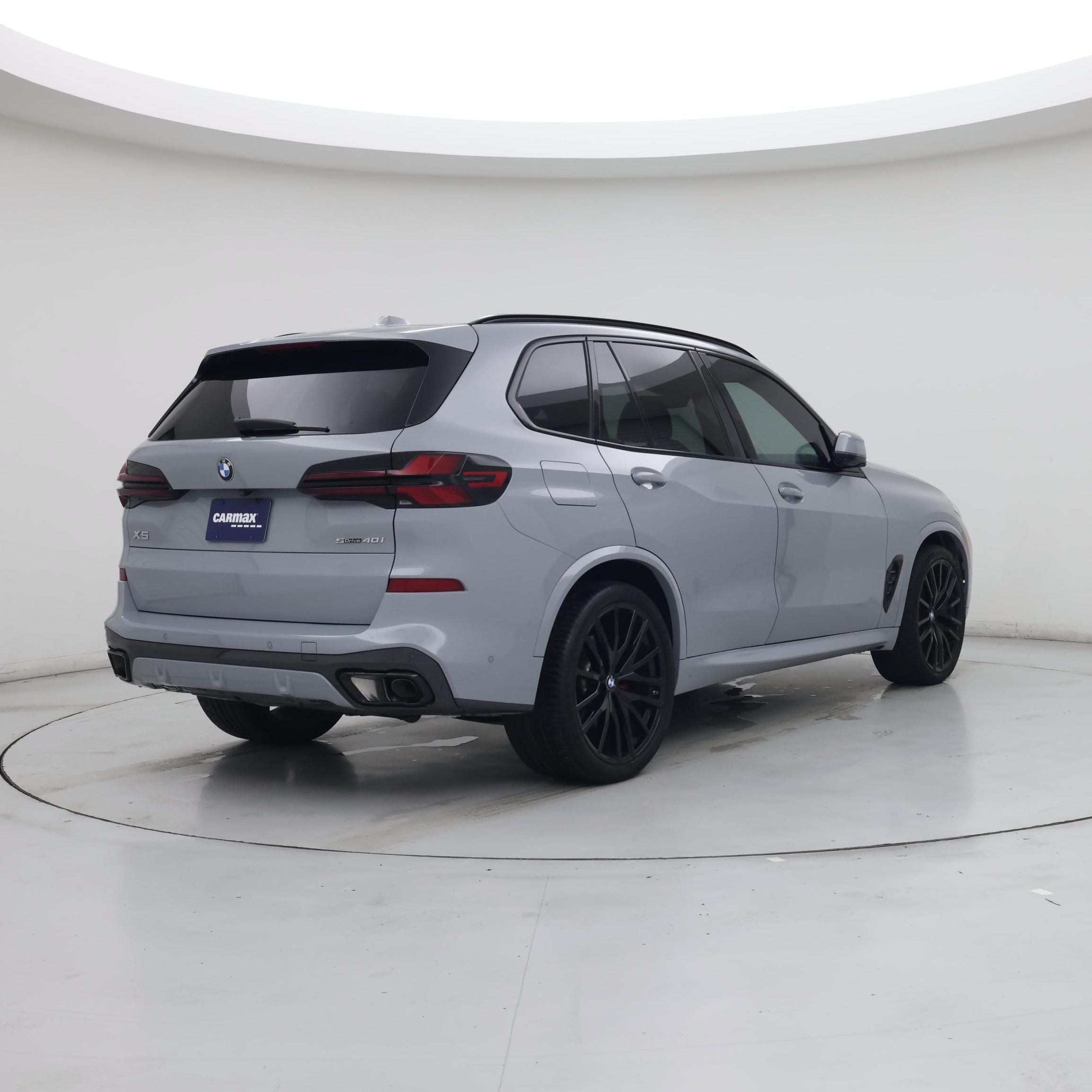 Thumbnail: 2024 BMW X5 - 8