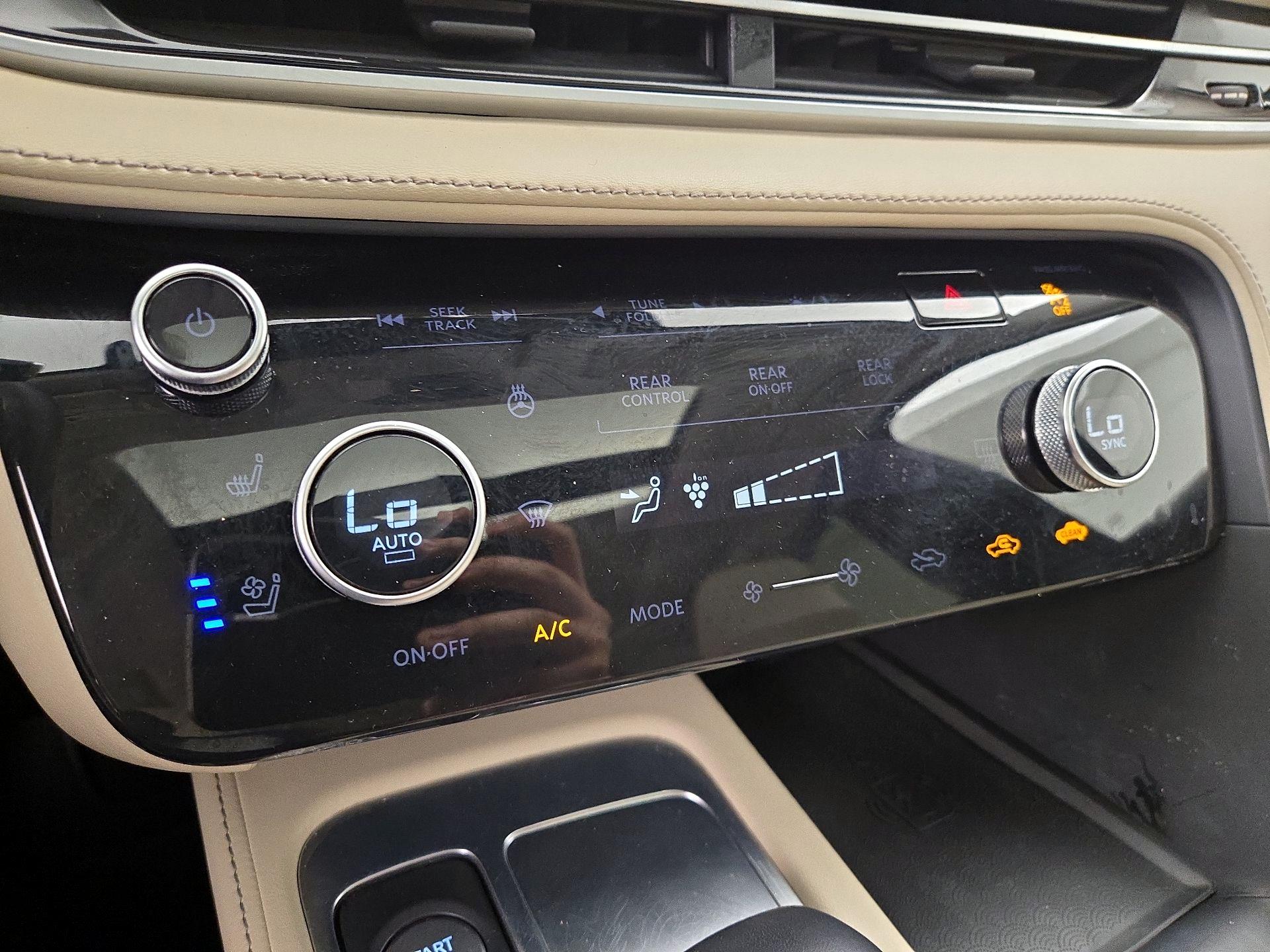 Thumbnail: 2023 INFINITI QX60 - 17