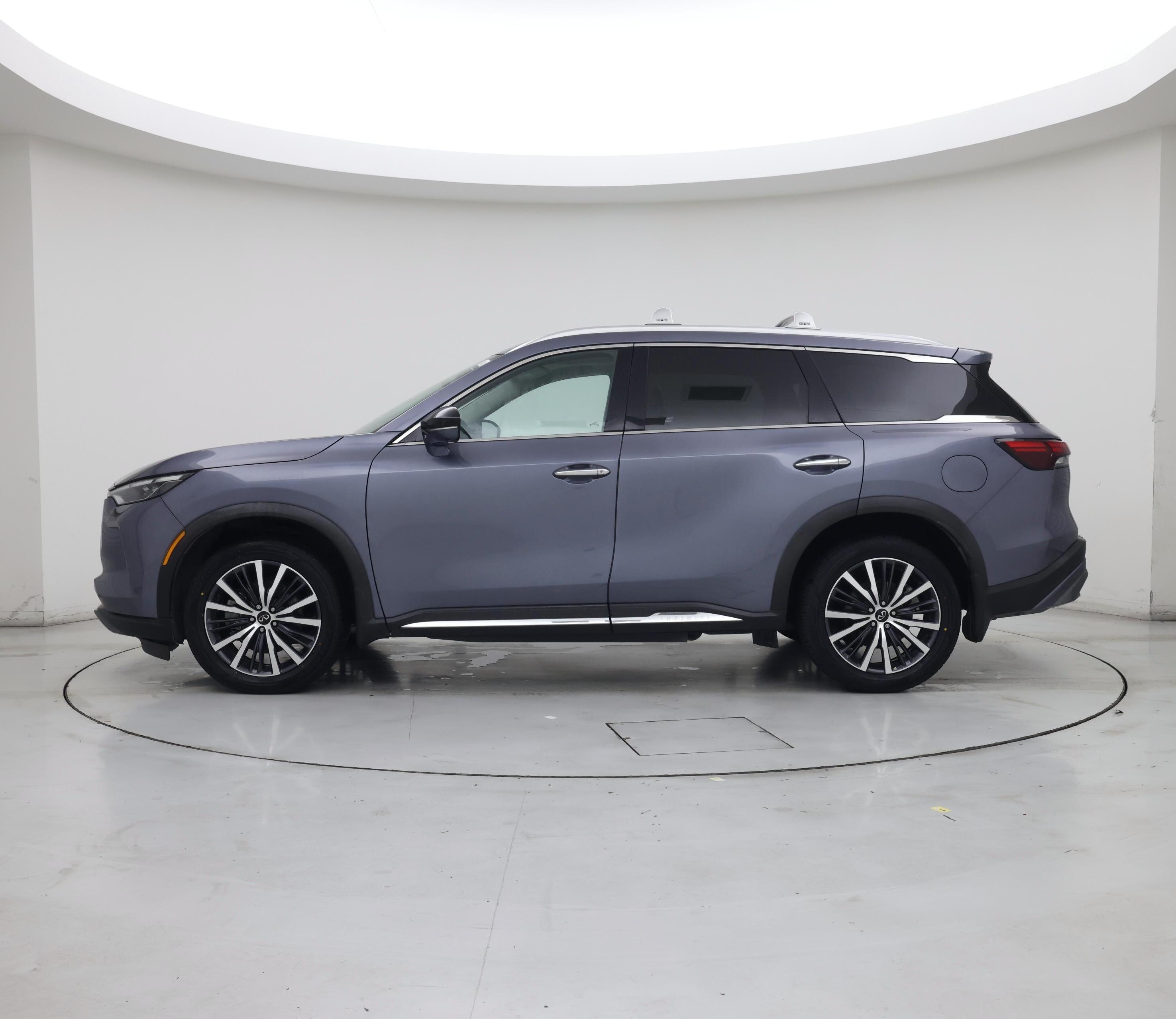 Thumbnail: 2023 INFINITI QX60 - 3
