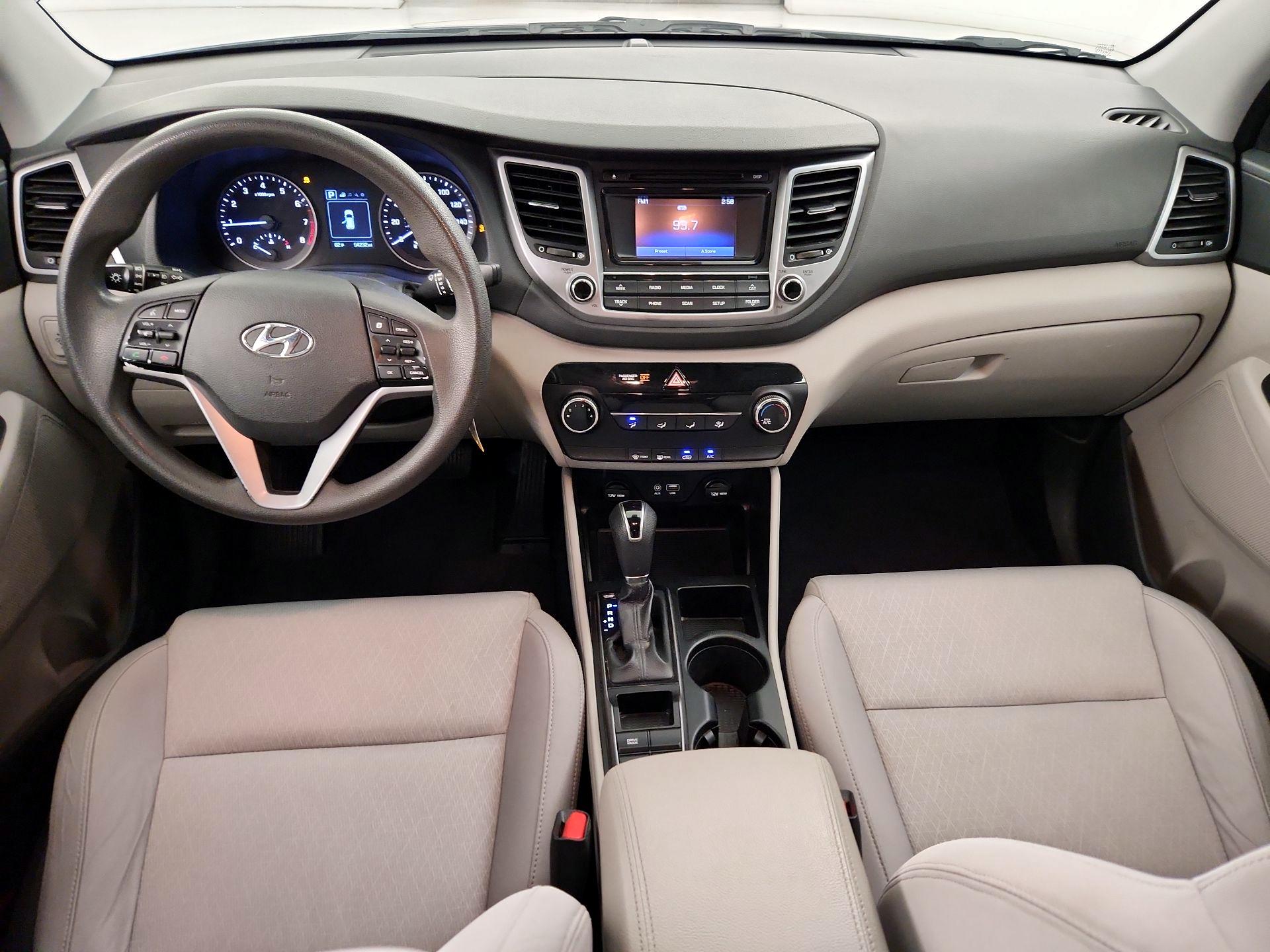 Thumbnail: 2017 Hyundai Tucson - 9