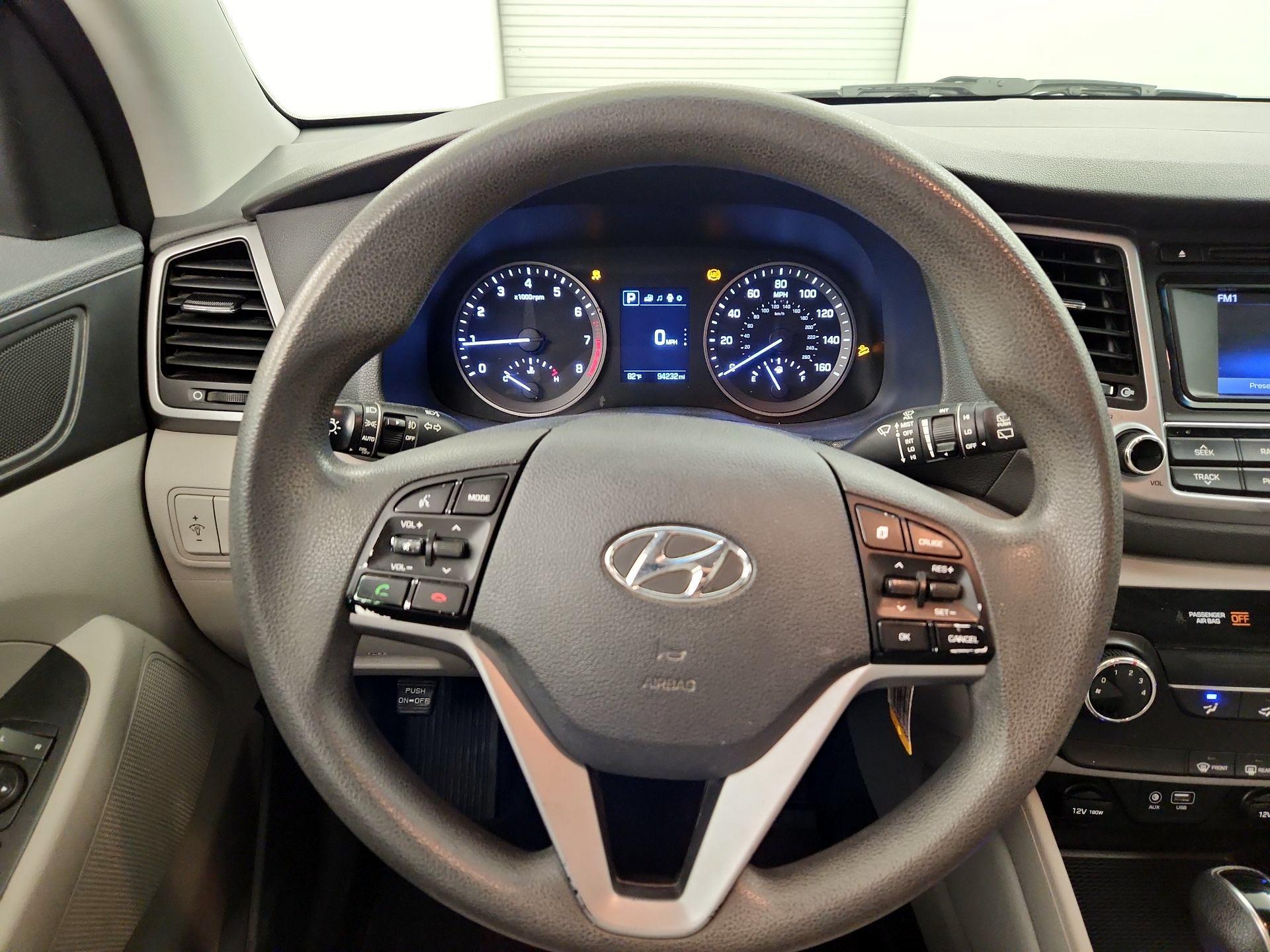 Thumbnail: 2017 Hyundai Tucson - 10