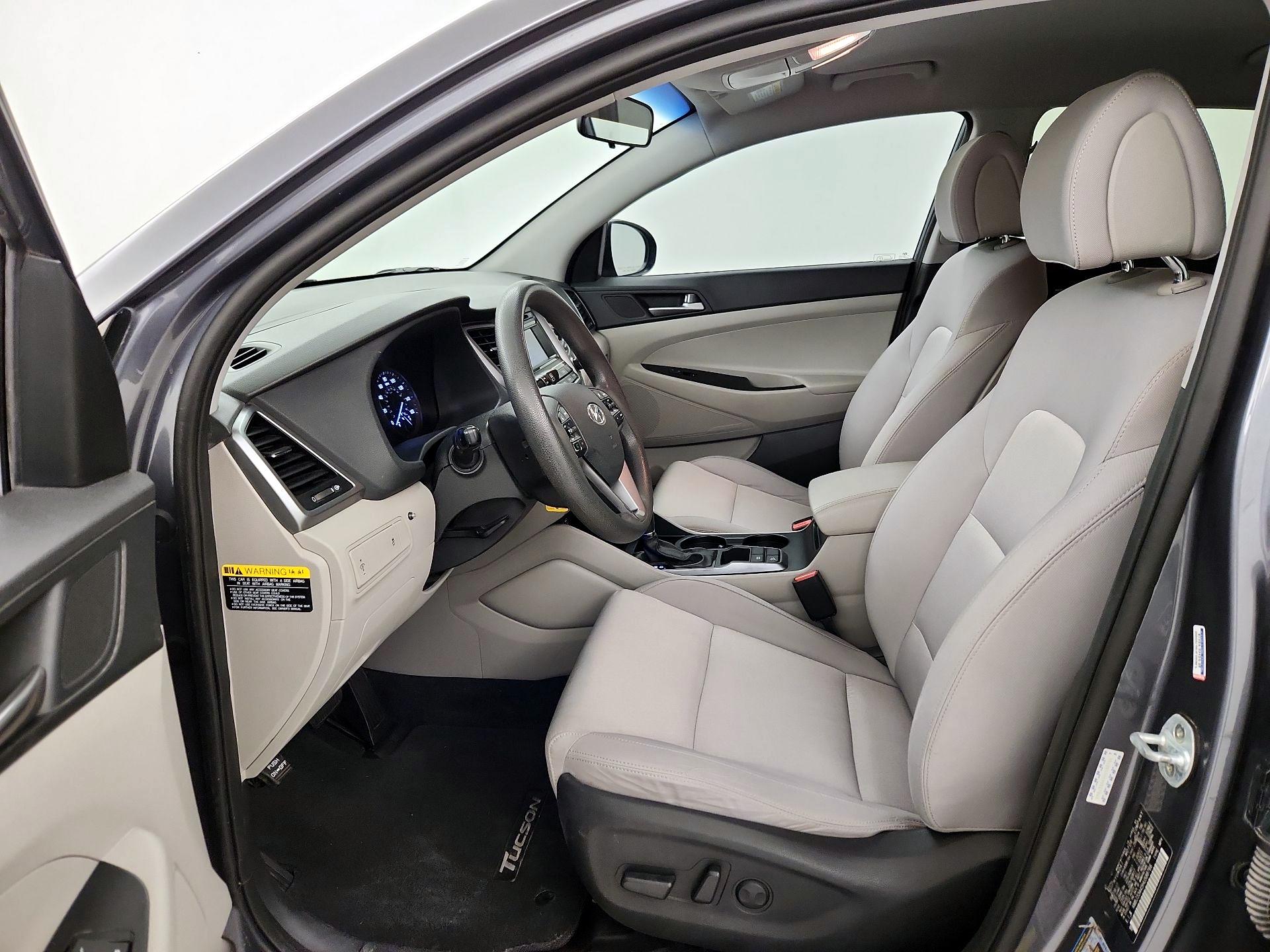 Thumbnail: 2017 Hyundai Tucson - 11