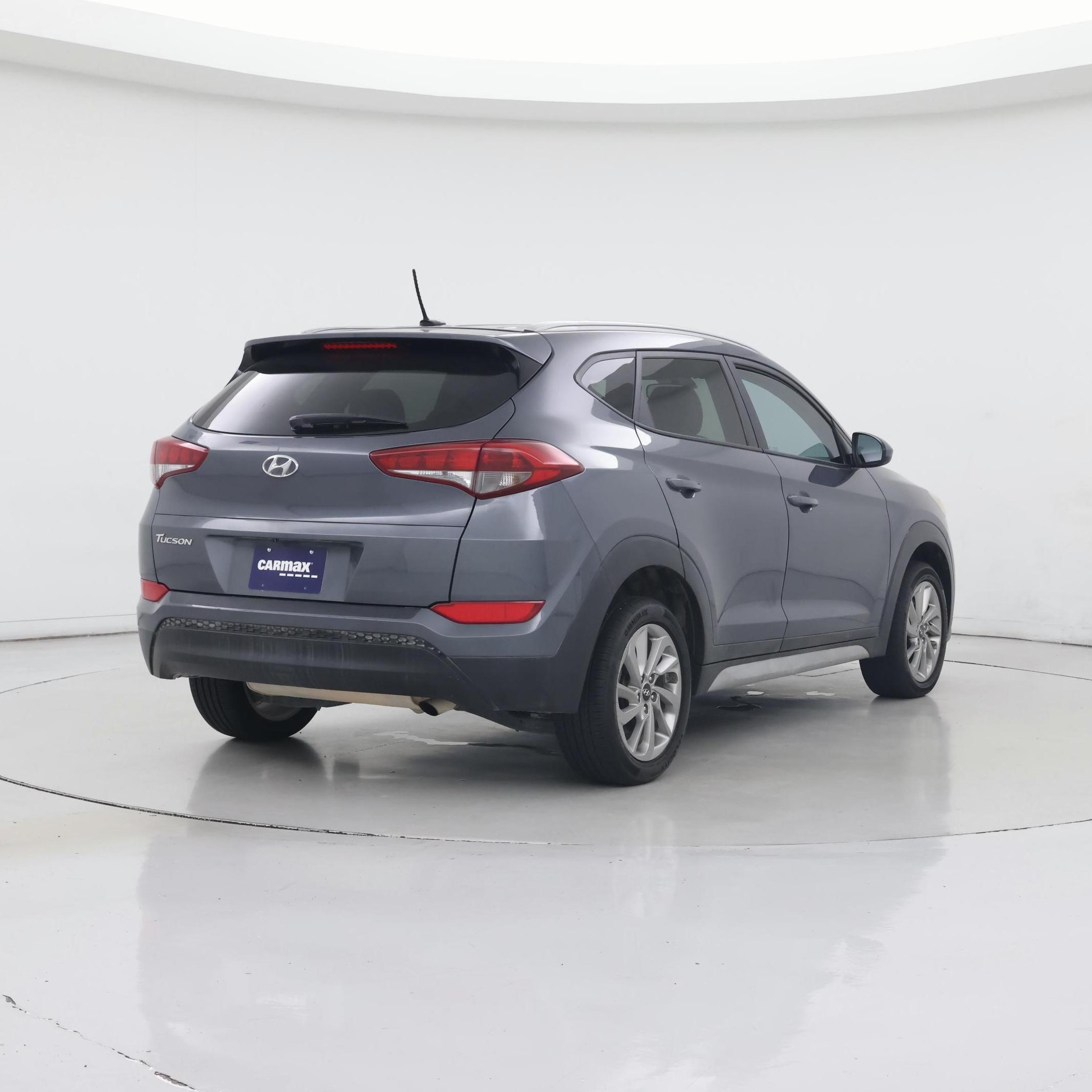 Thumbnail: 2017 Hyundai Tucson - 8