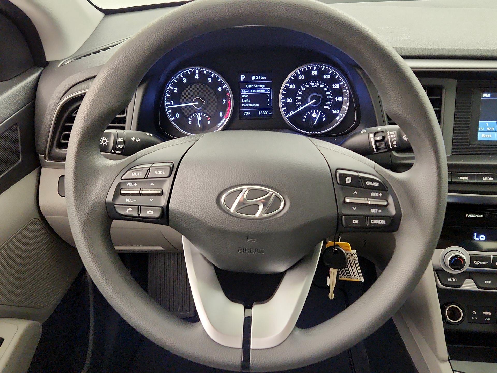 Thumbnail: 2020 Hyundai Elantra - 10