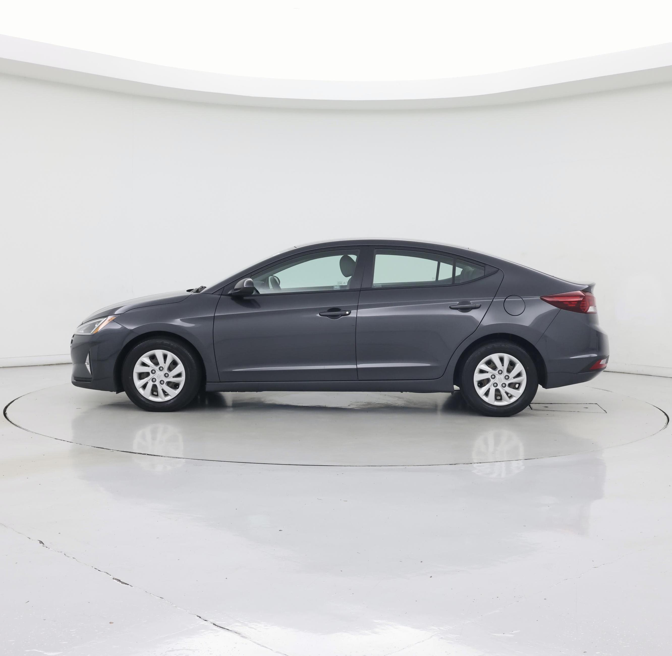 Thumbnail: 2020 Hyundai Elantra - 3