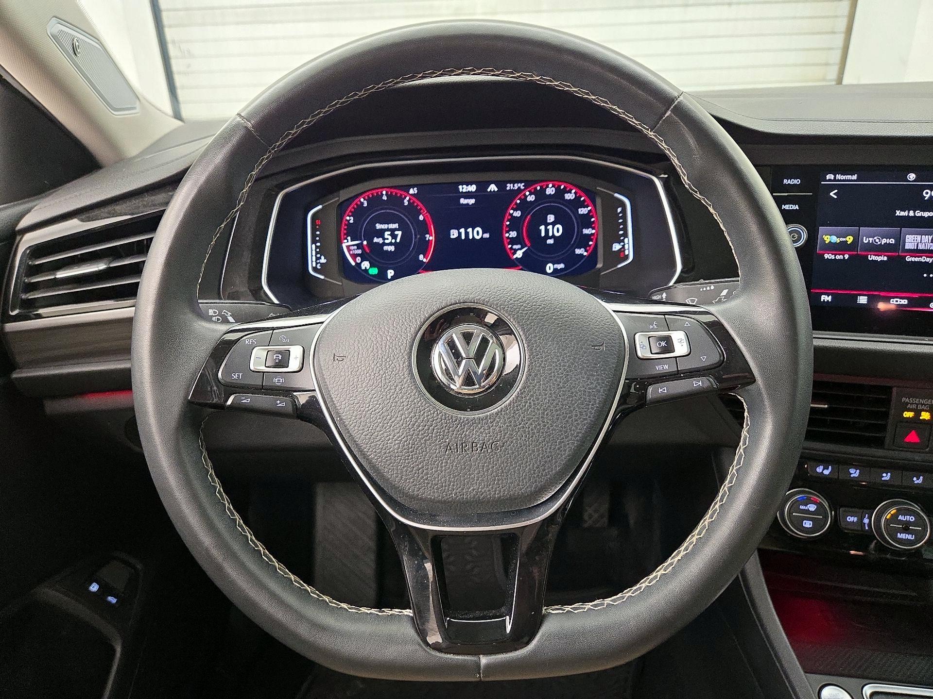 Thumbnail: 2021 Volkswagen Jetta - 10