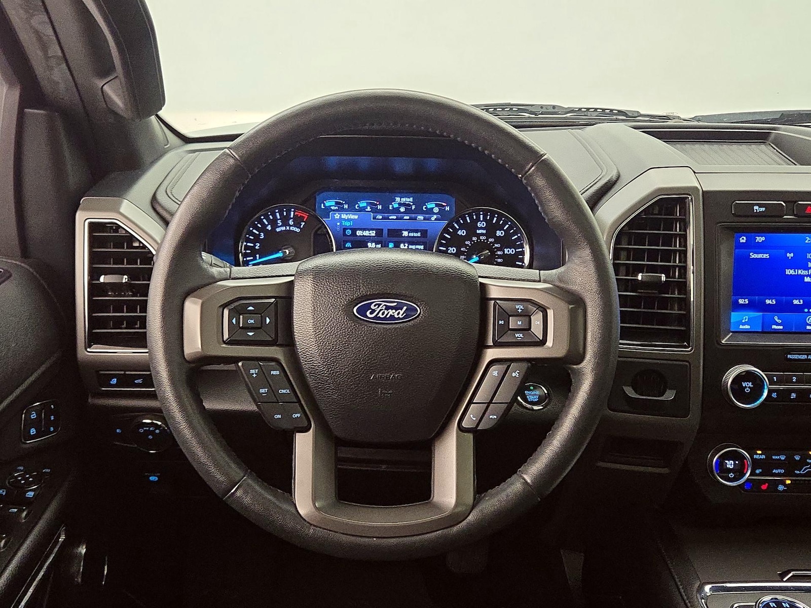 2020 Ford Expedition XLT - Photo 11