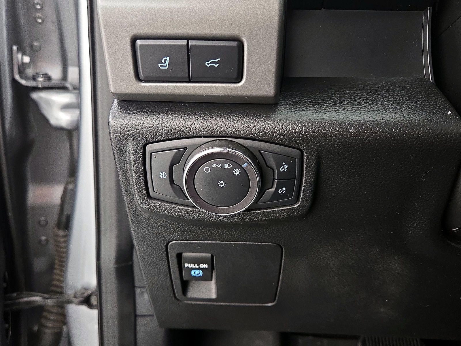 2020 Ford Expedition XLT - Photo 14