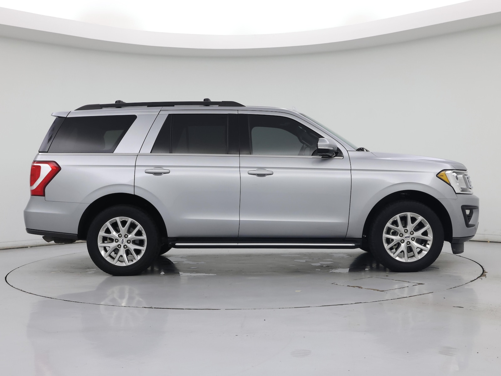 2020 Ford Expedition XLT - Photo 8