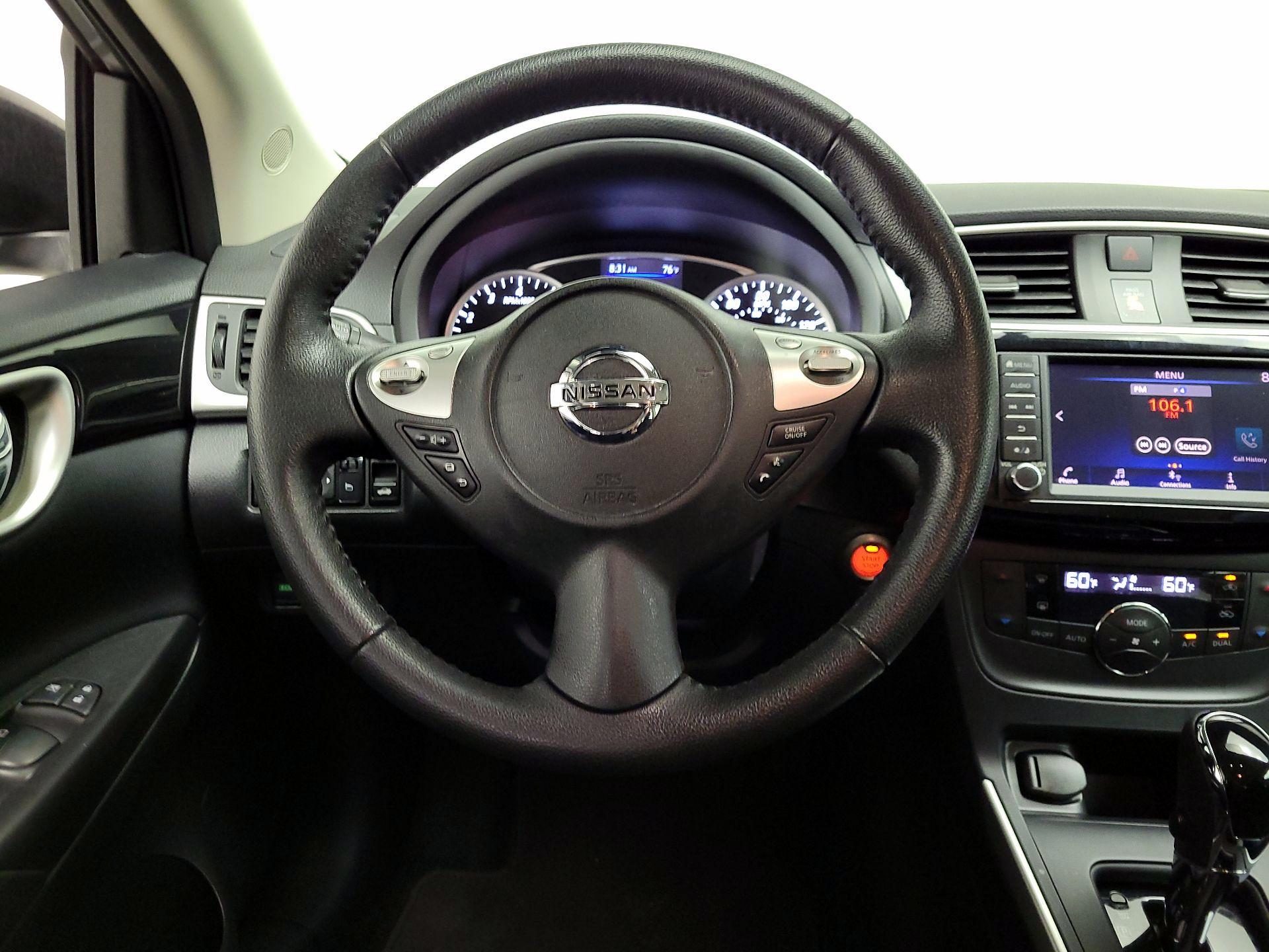 Thumbnail: 2019 Nissan Sentra - 10