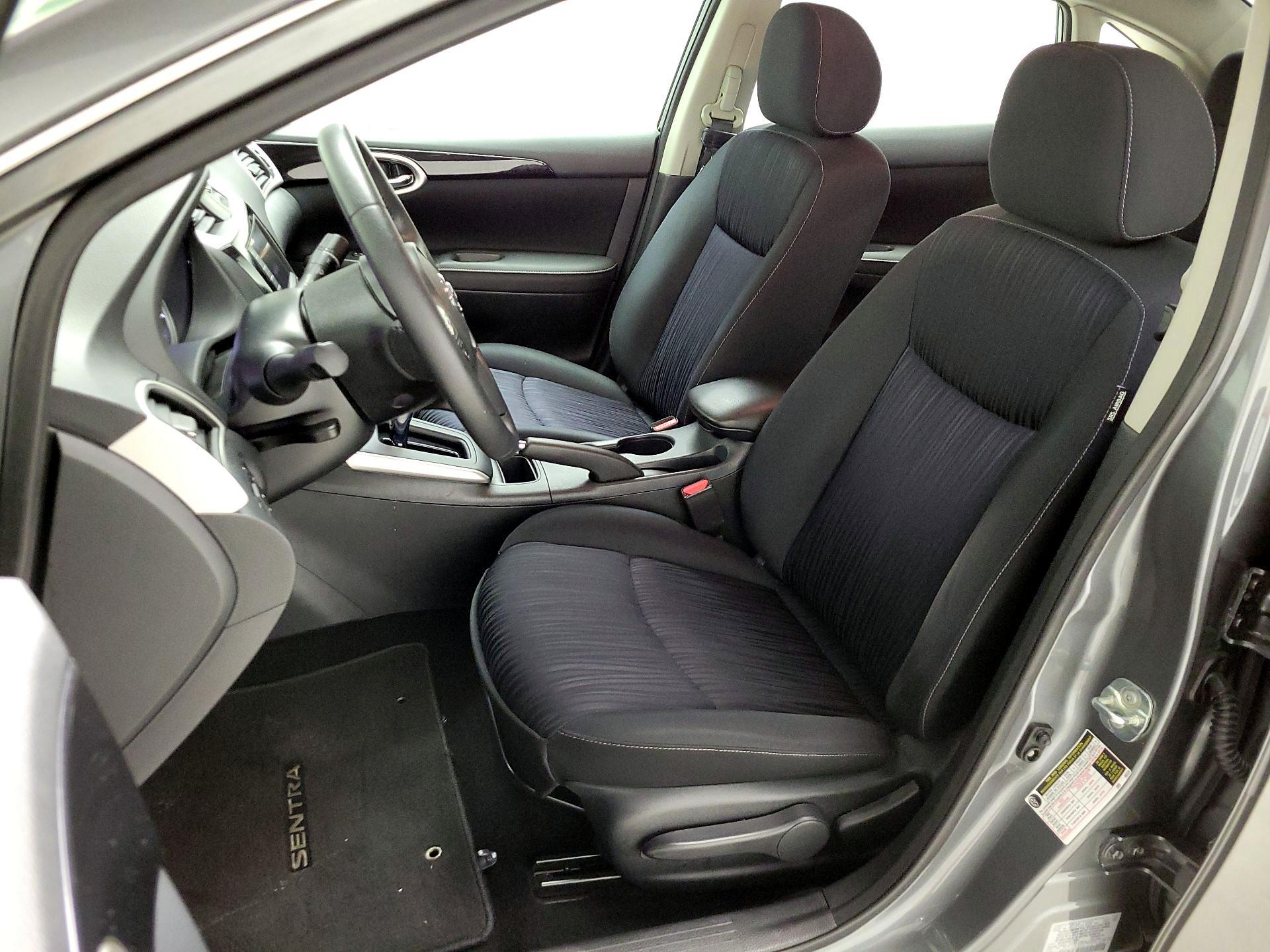 Thumbnail: 2019 Nissan Sentra - 11