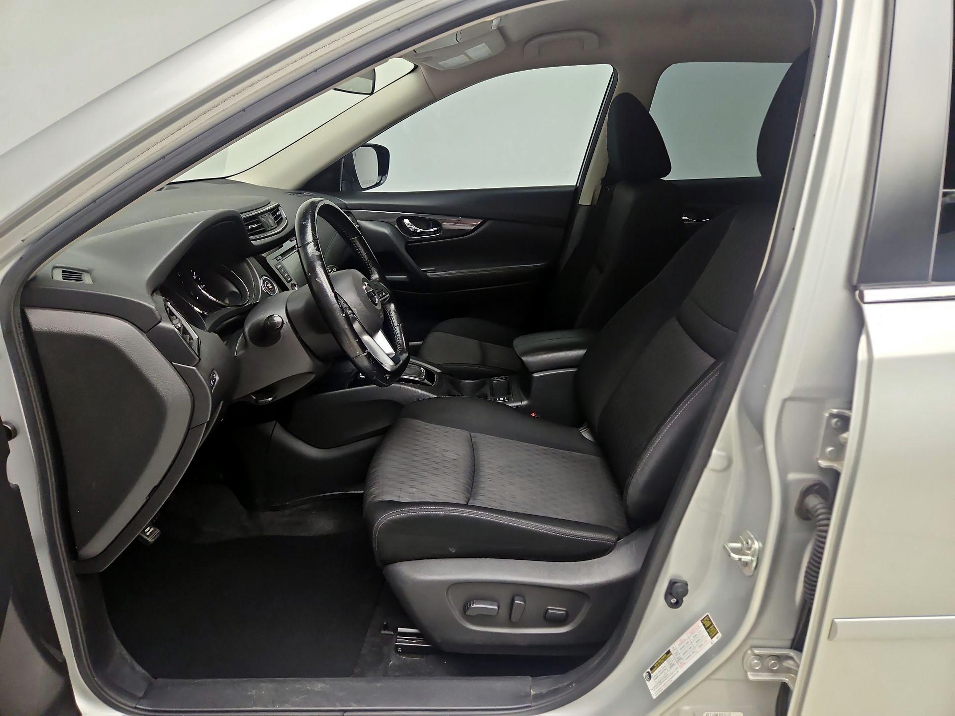 Thumbnail: 2020 Nissan Rogue - 11