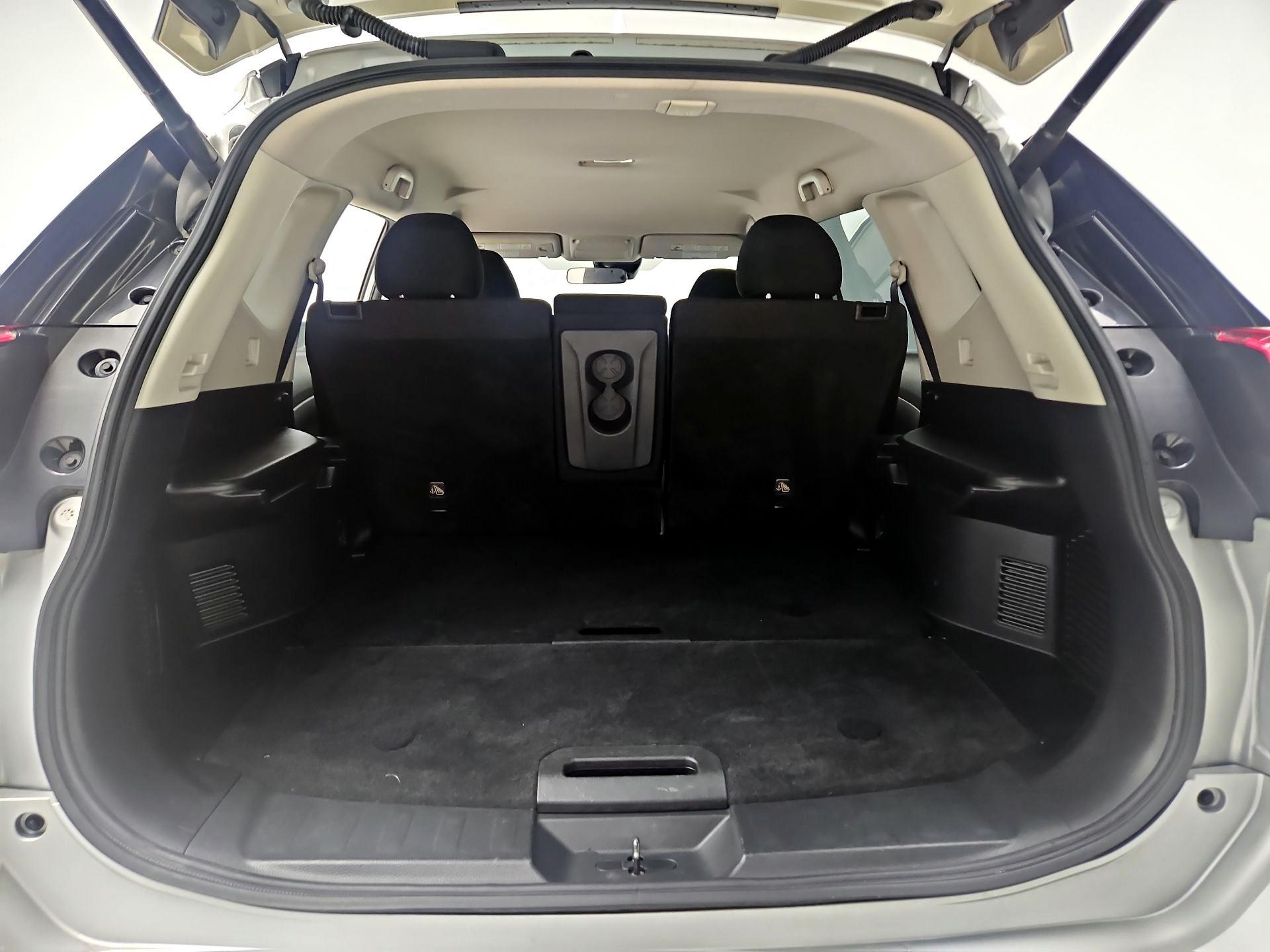 Thumbnail: 2020 Nissan Rogue - 19