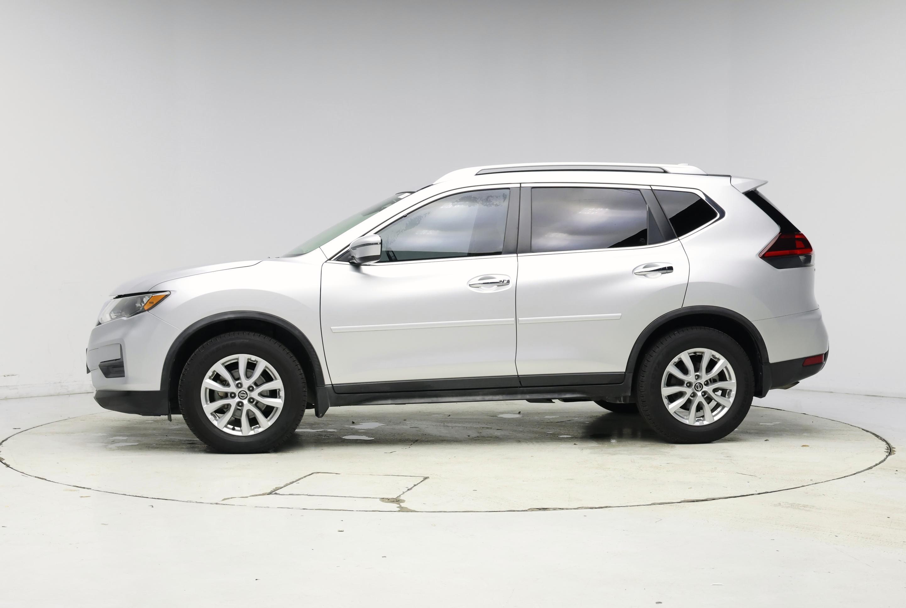 Thumbnail: 2020 Nissan Rogue - 3