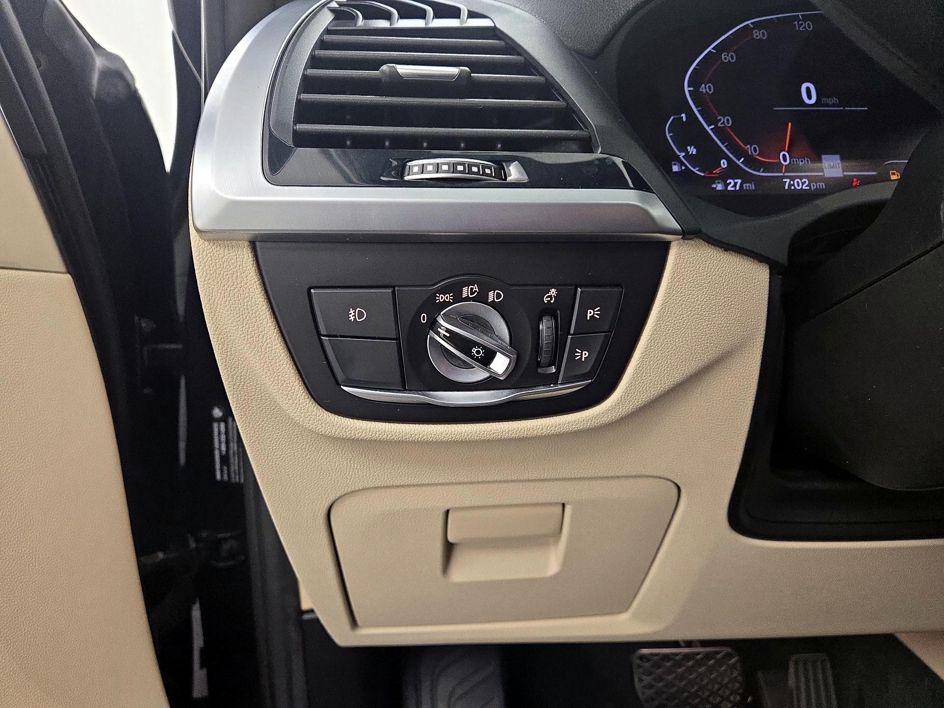 Thumbnail: 2021 BMW X3 - 13