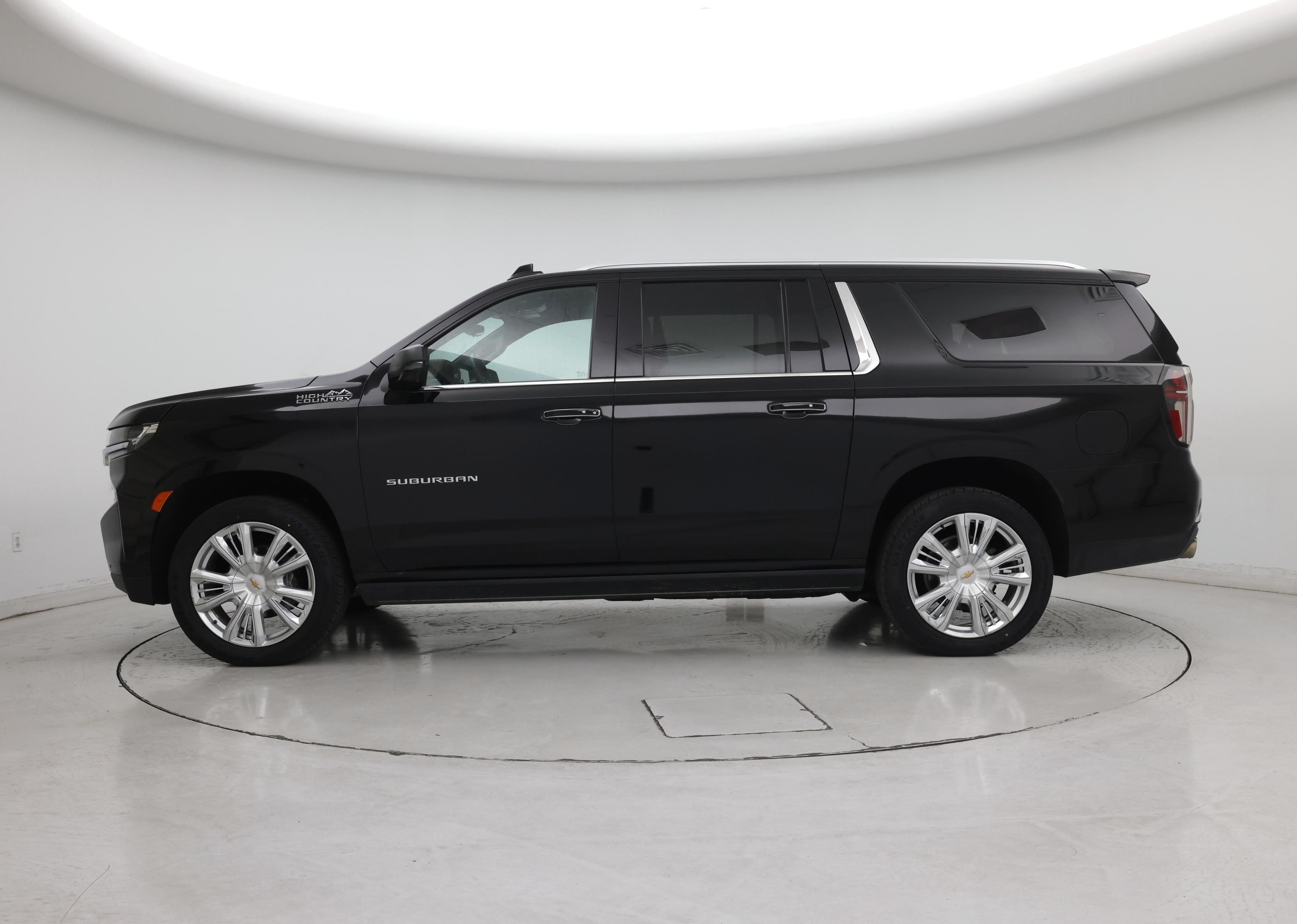 Thumbnail: 2023 Chevrolet Suburban - 3