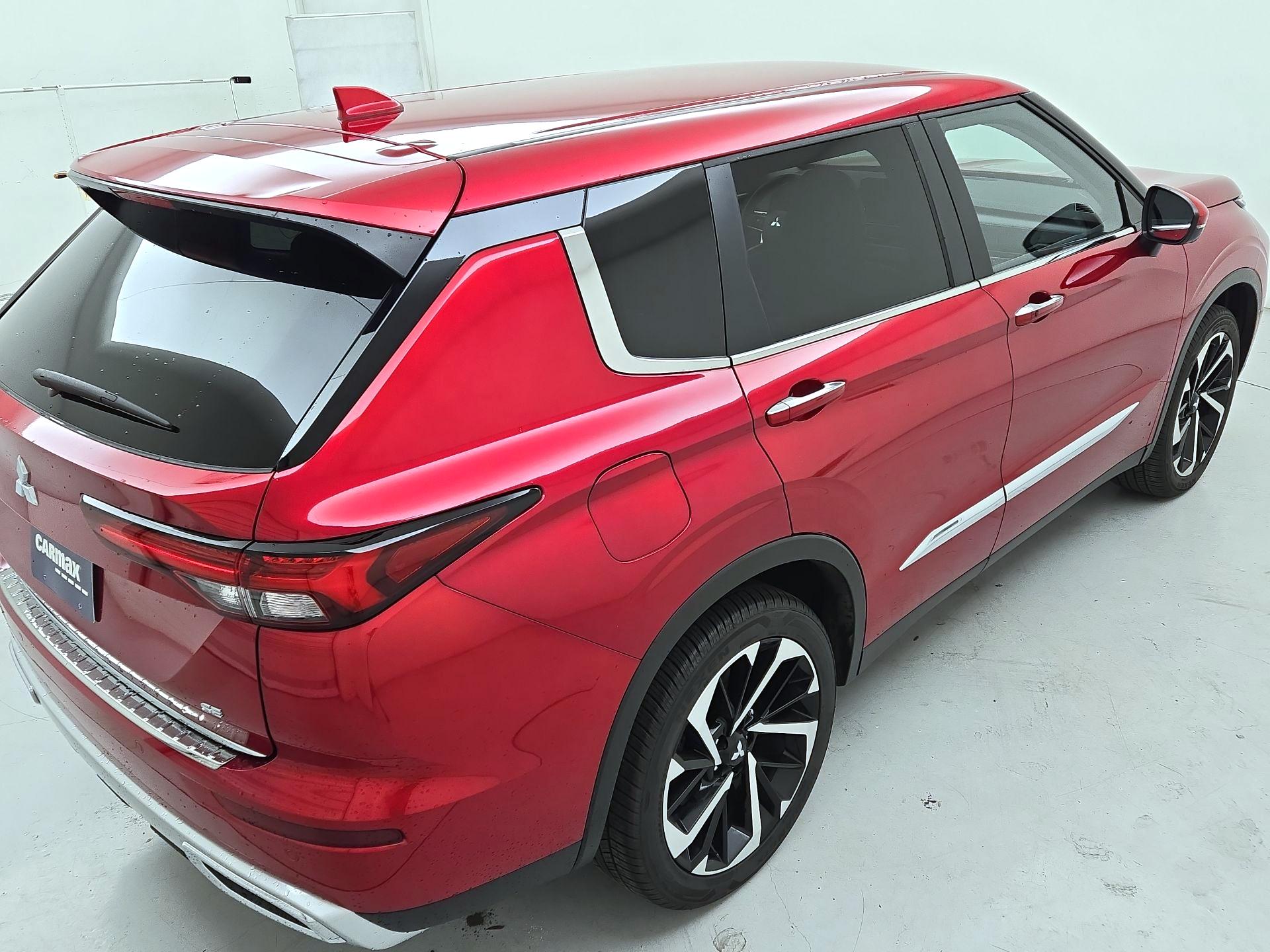 Thumbnail: 2024 Mitsubishi Outlander - 5