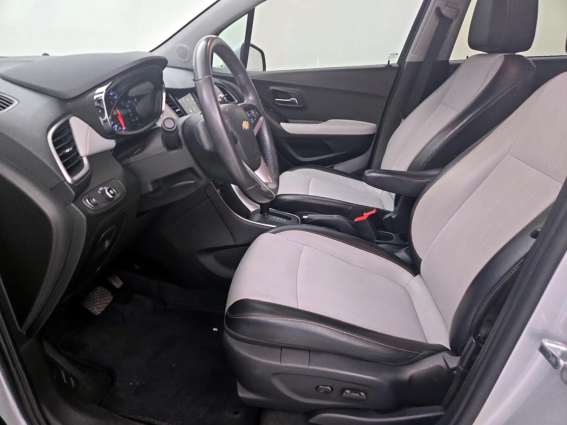 Thumbnail: 2018 Chevrolet Trax - 11