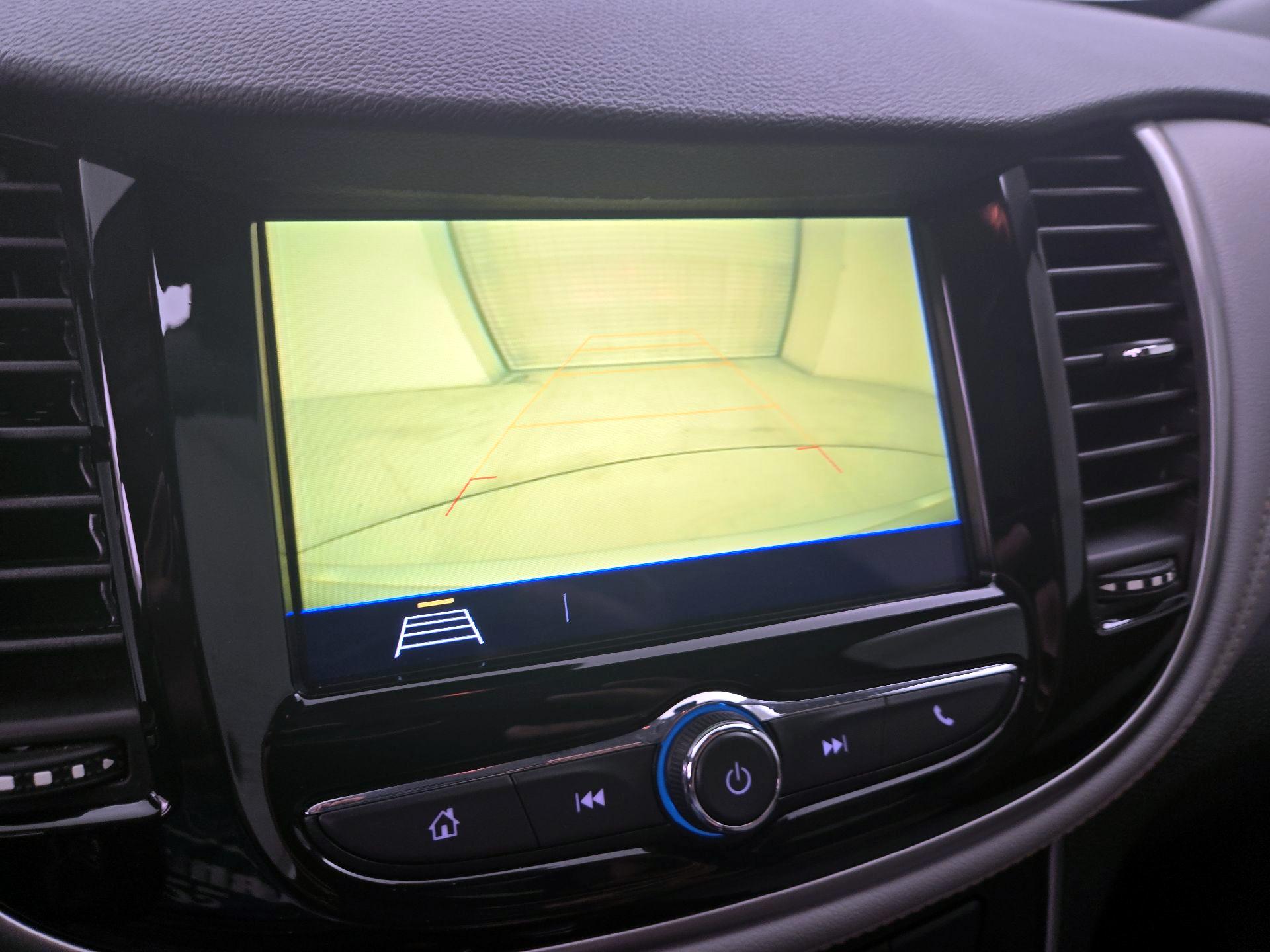 Thumbnail: 2018 Chevrolet Trax - 14