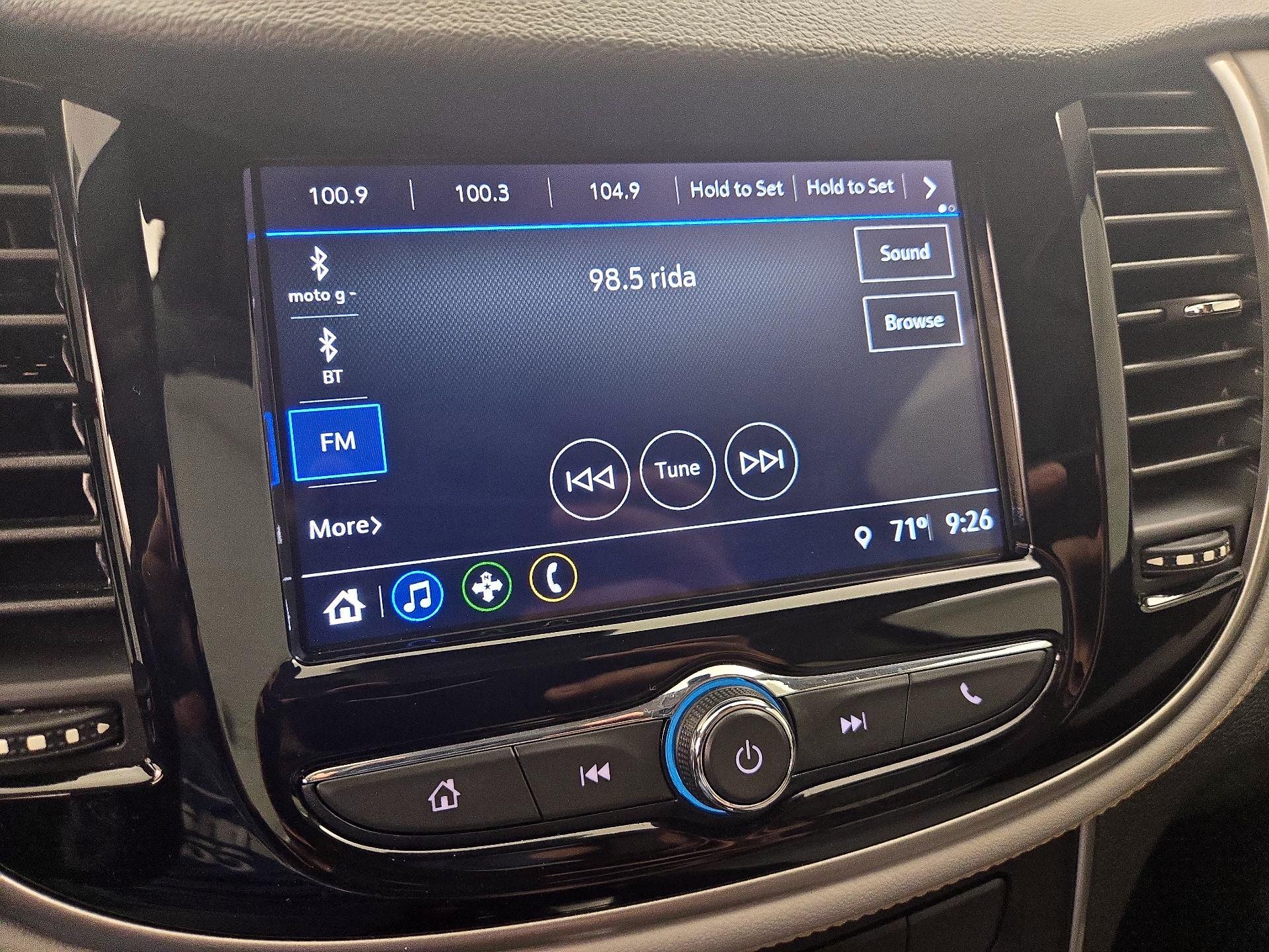 Thumbnail: 2018 Chevrolet Trax - 15