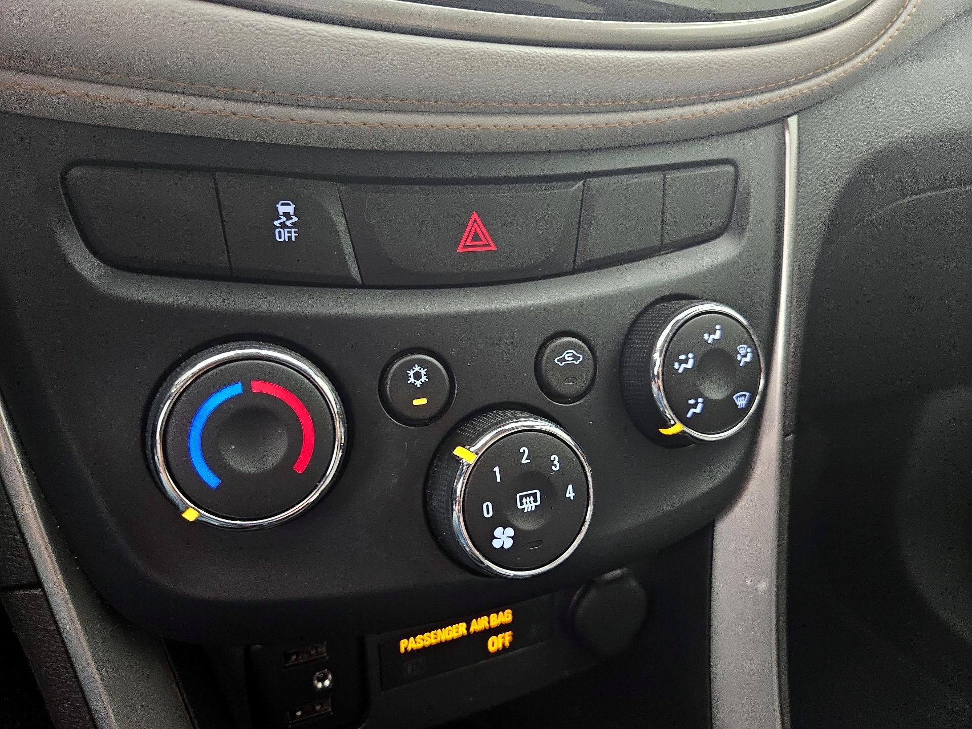 Thumbnail: 2018 Chevrolet Trax - 16