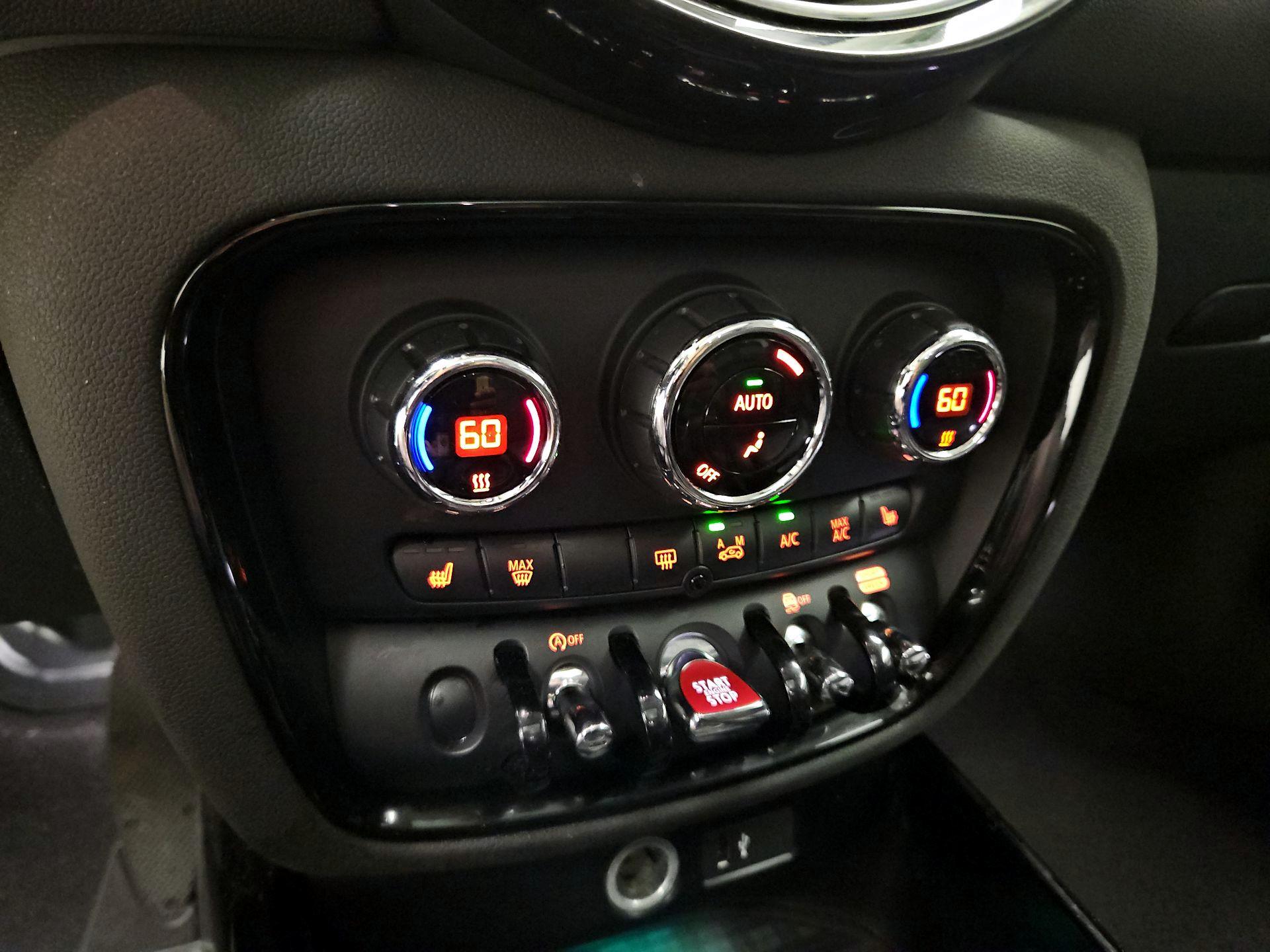 Thumbnail: 2022 MINI Cooper Clubman - 17