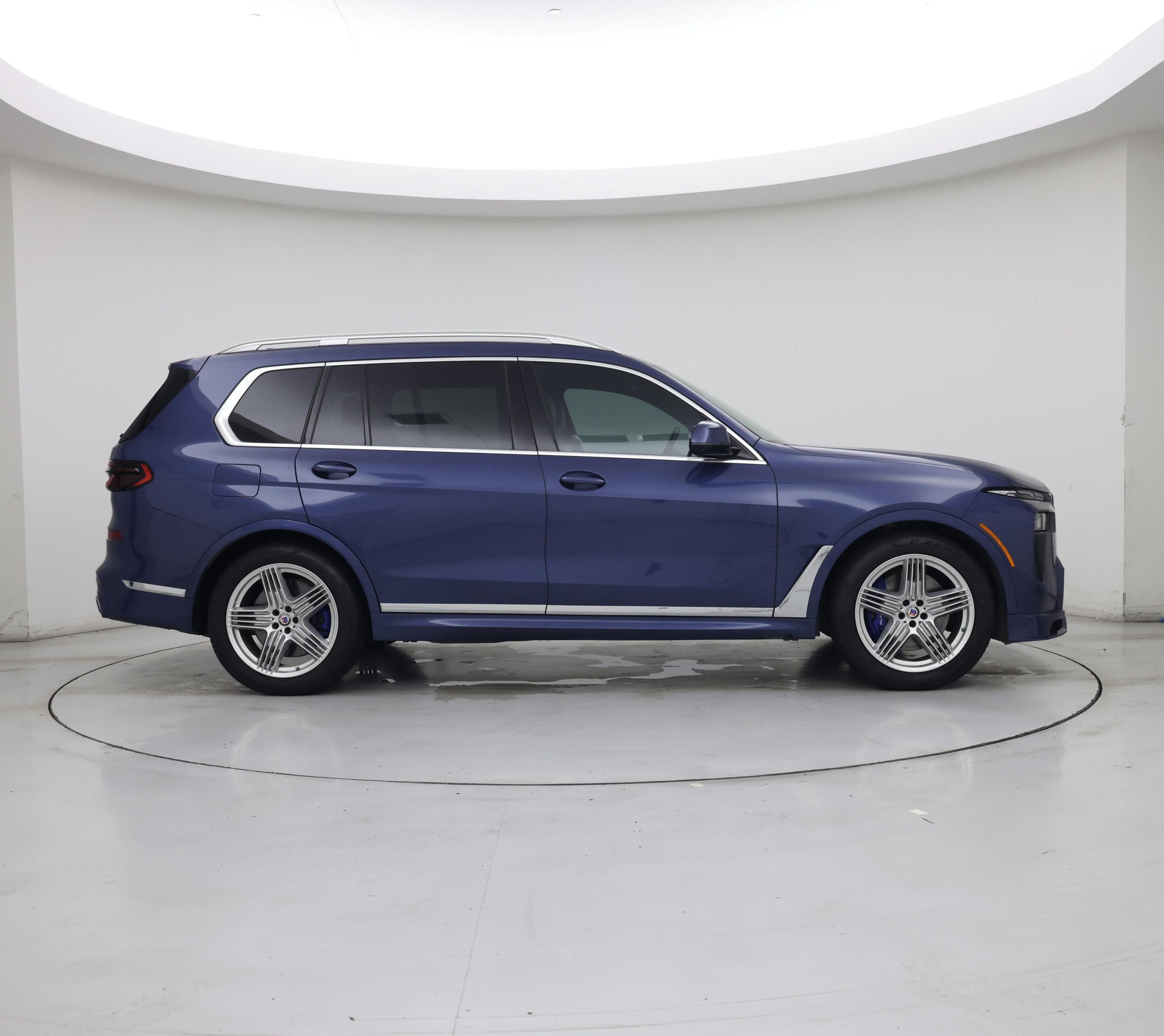 Thumbnail: 2023 BMW X7 - 7