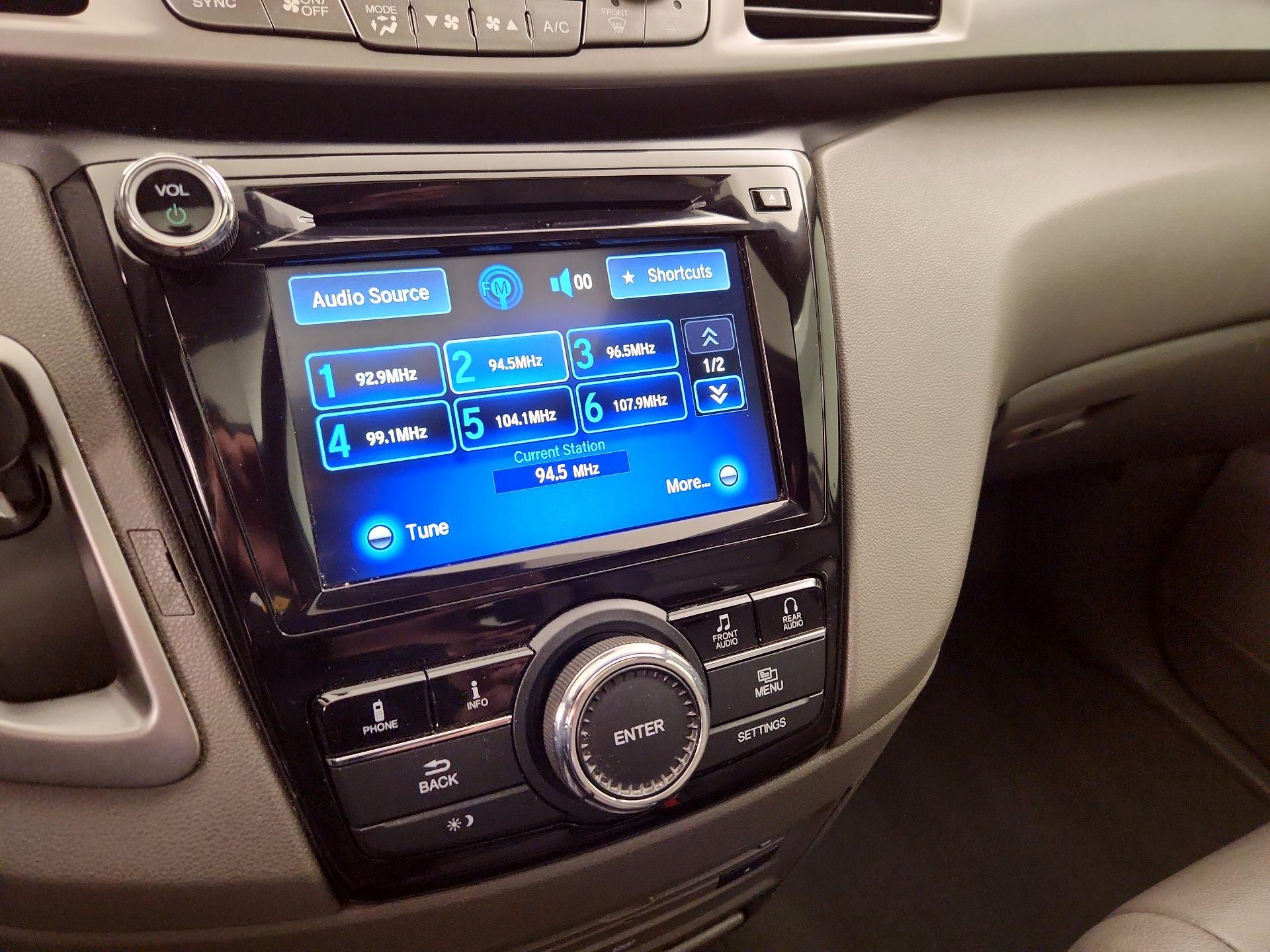 Thumbnail: 2016 Honda Odyssey - 15