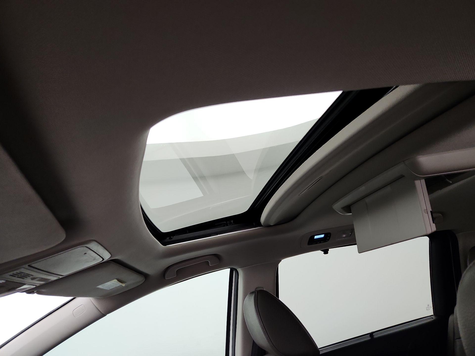 Thumbnail: 2016 Honda Odyssey - 19