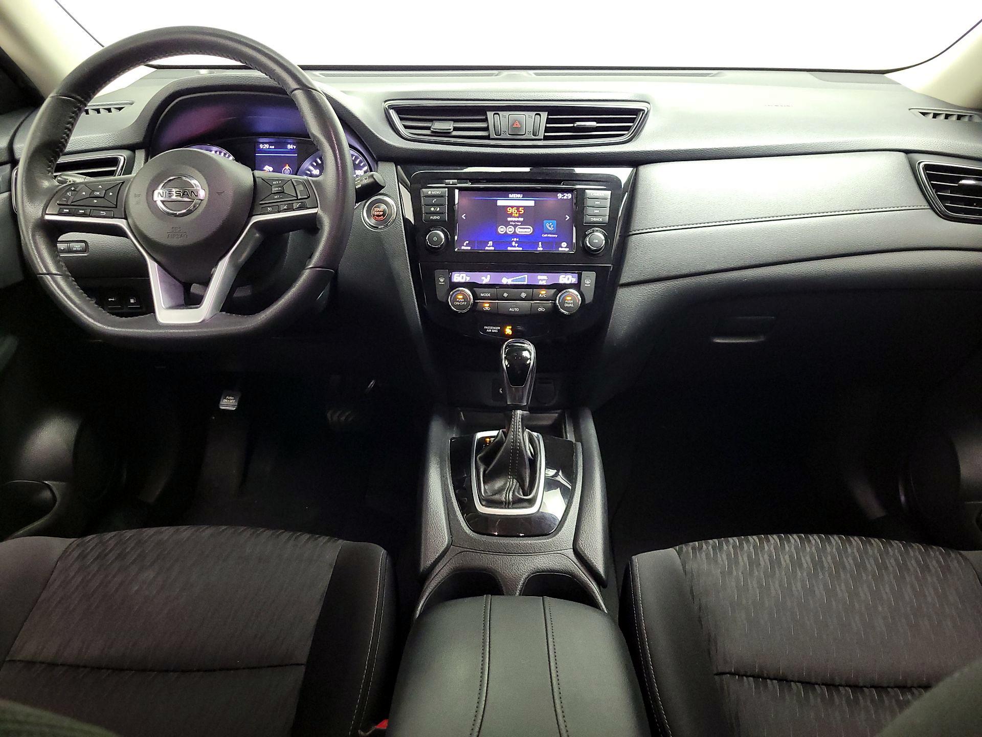 Thumbnail: 2020 Nissan Rogue - 9