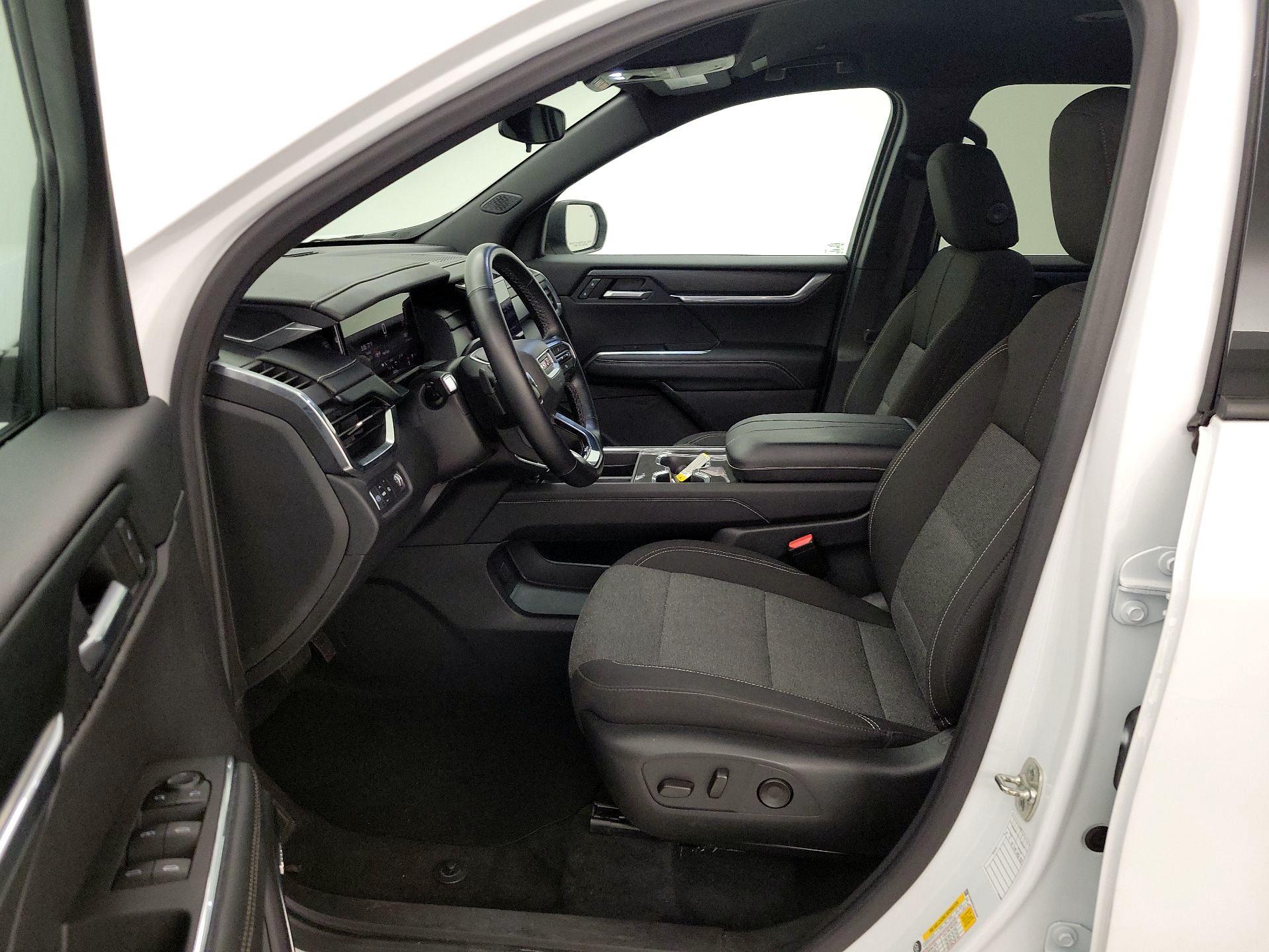 Thumbnail: 2025 GMC Acadia - 11