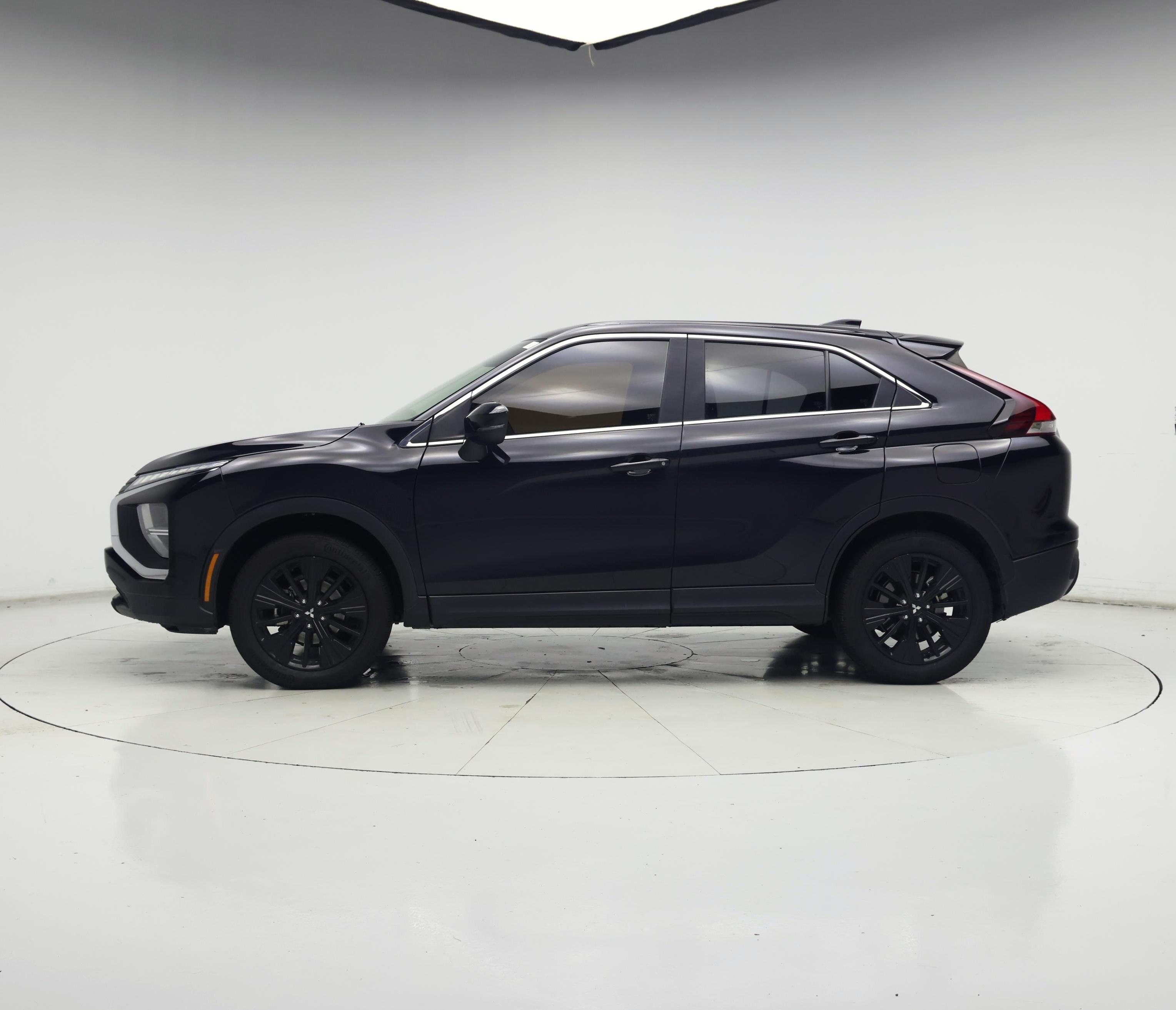 Thumbnail: 2022 Mitsubishi Eclipse Cross - 3