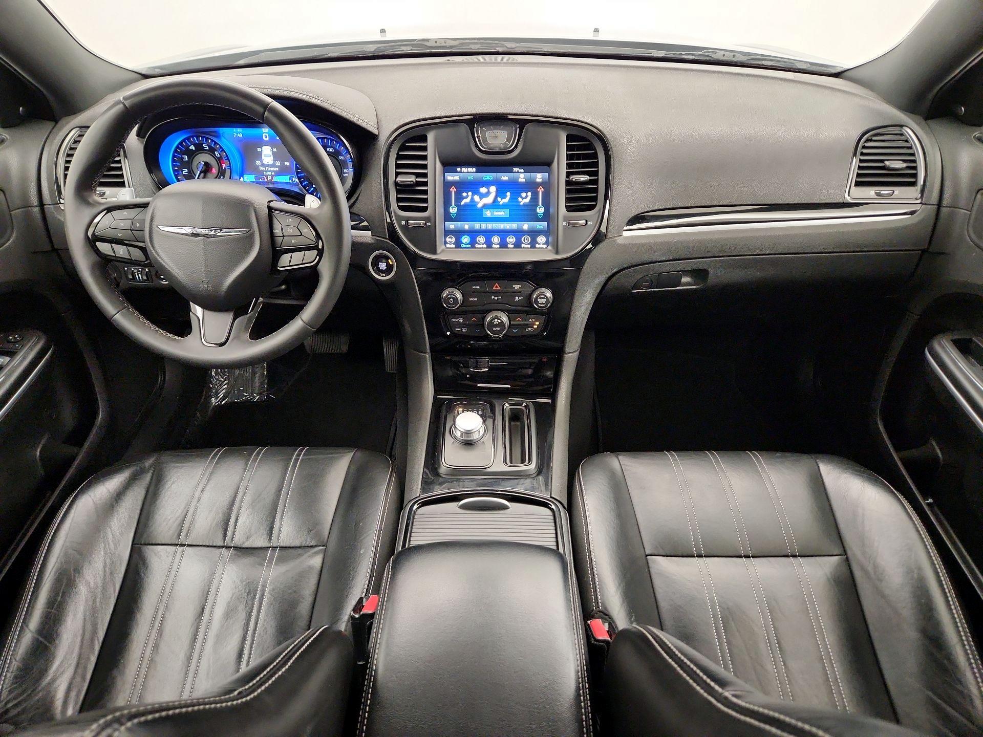 Thumbnail: 2023 Chrysler 300 - 9