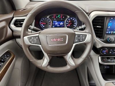 Steering Wheel & Instrument Cluster (On)