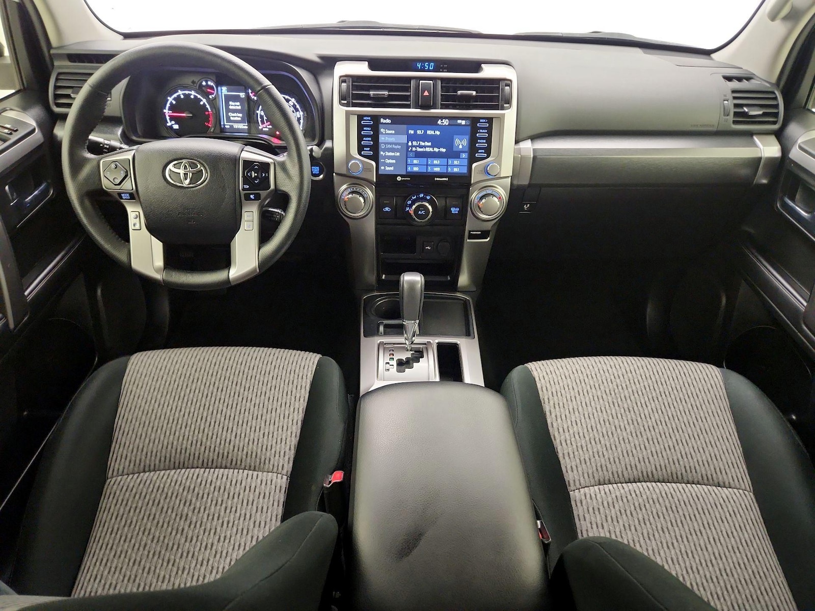 2024 Toyota 4Runner SR5 - Photo 10