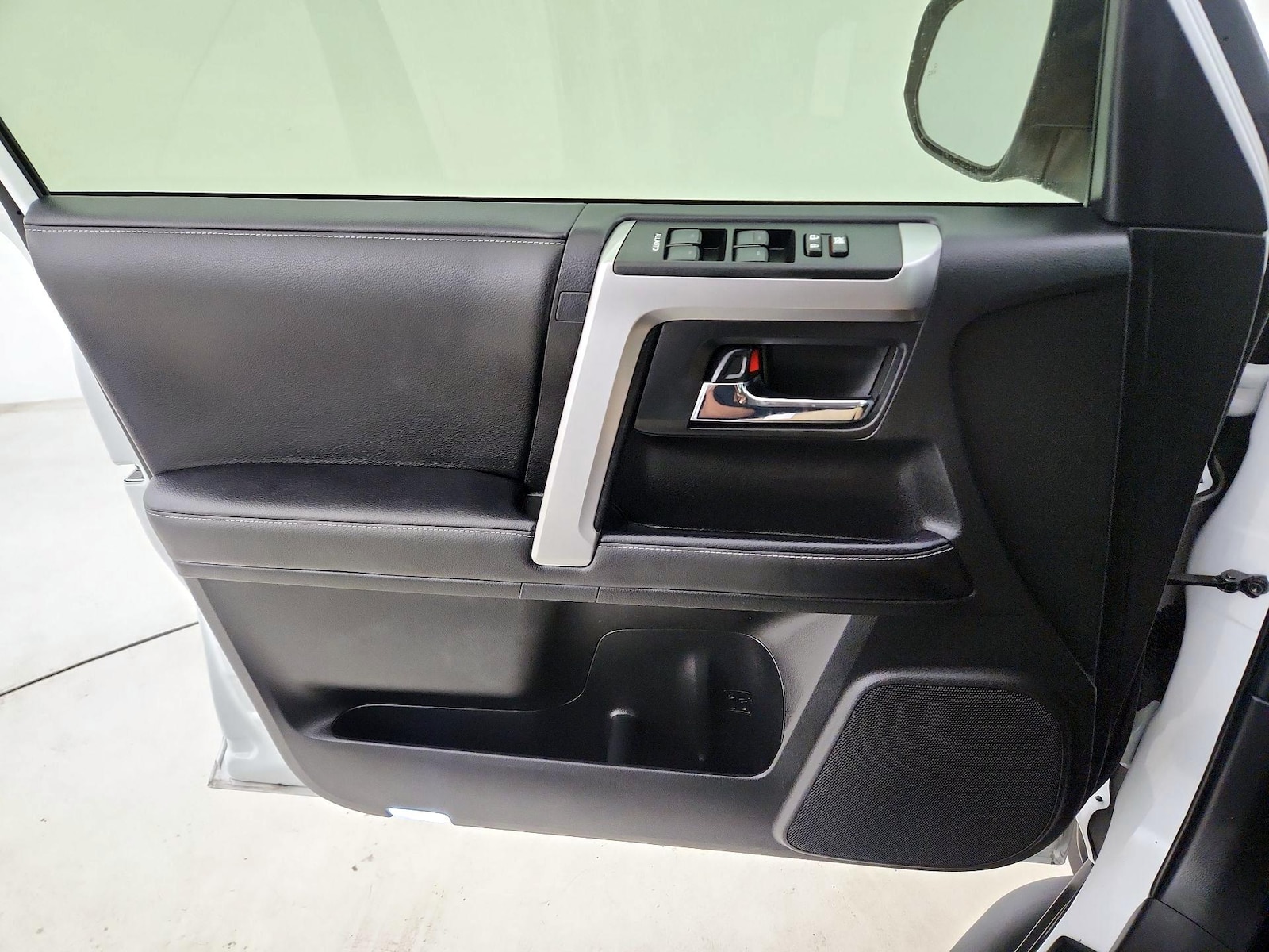 2024 Toyota 4Runner SR5 - Photo 13