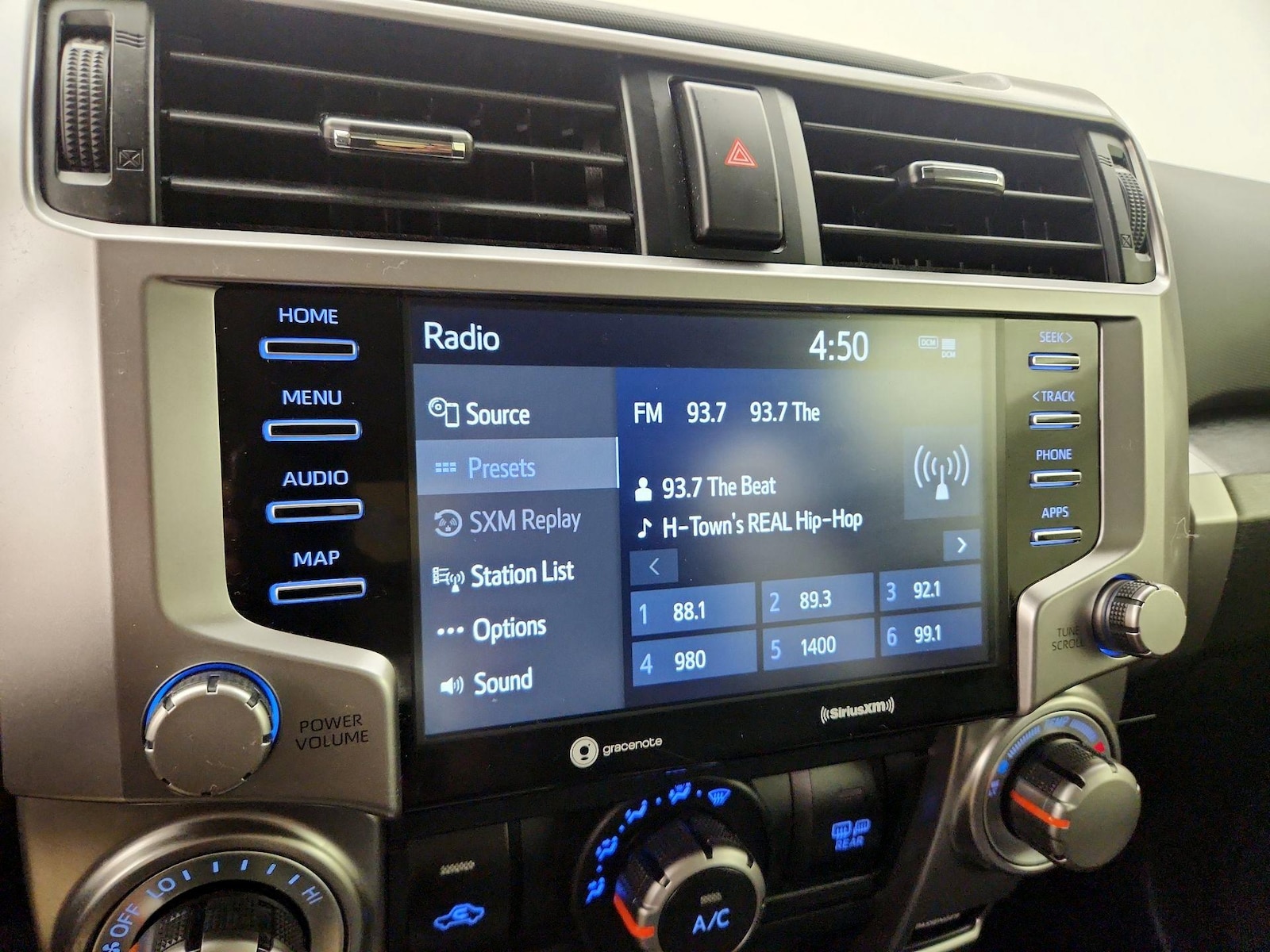 2024 Toyota 4Runner SR5 - Photo 16