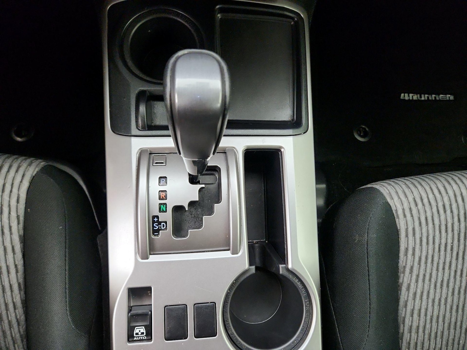 2024 Toyota 4Runner SR5 - Photo 18