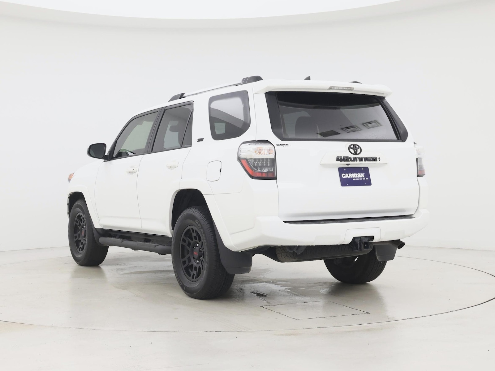 2024 Toyota 4Runner SR5 - Photo 3