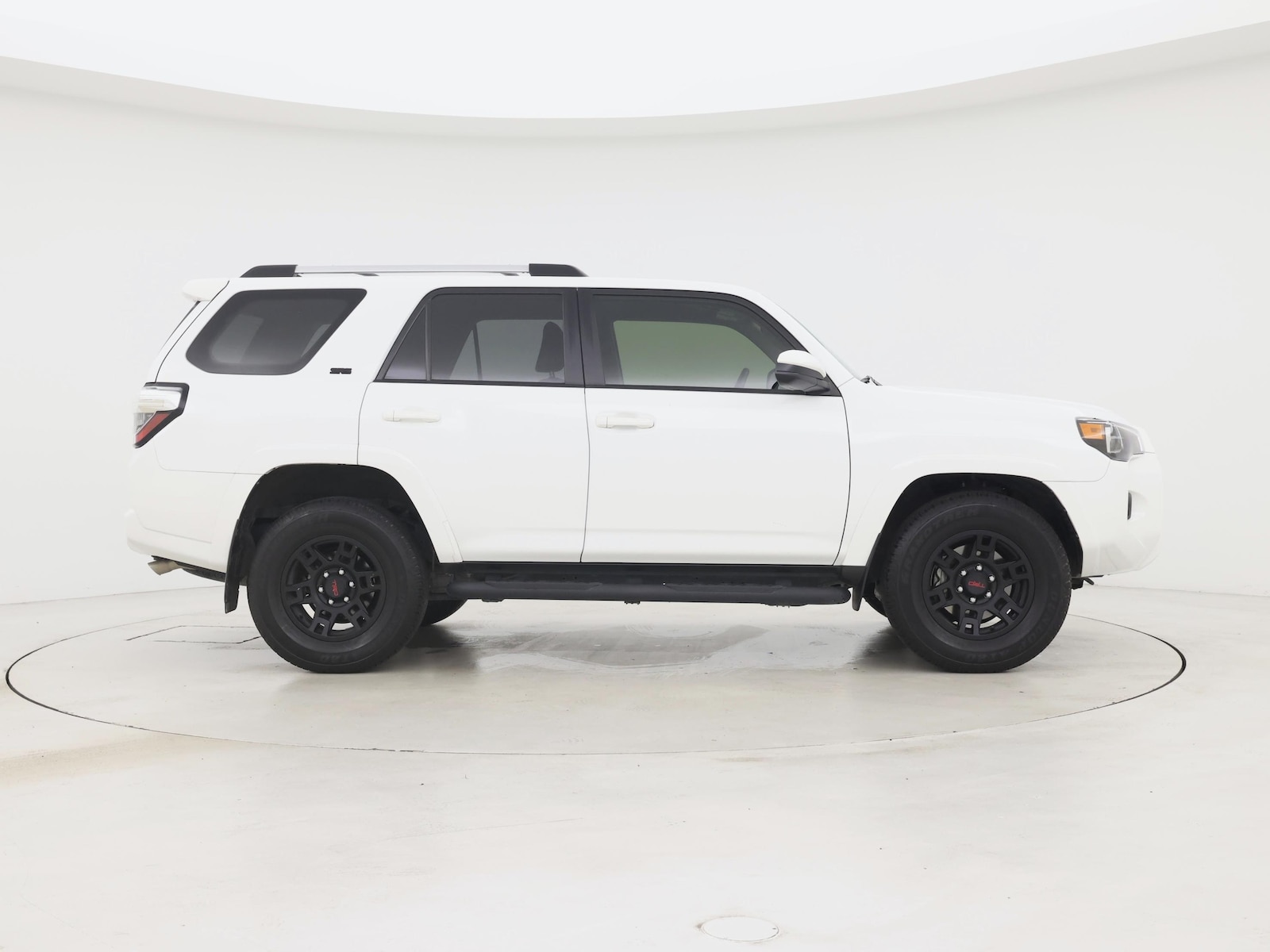 2024 Toyota 4Runner SR5 - Photo 8