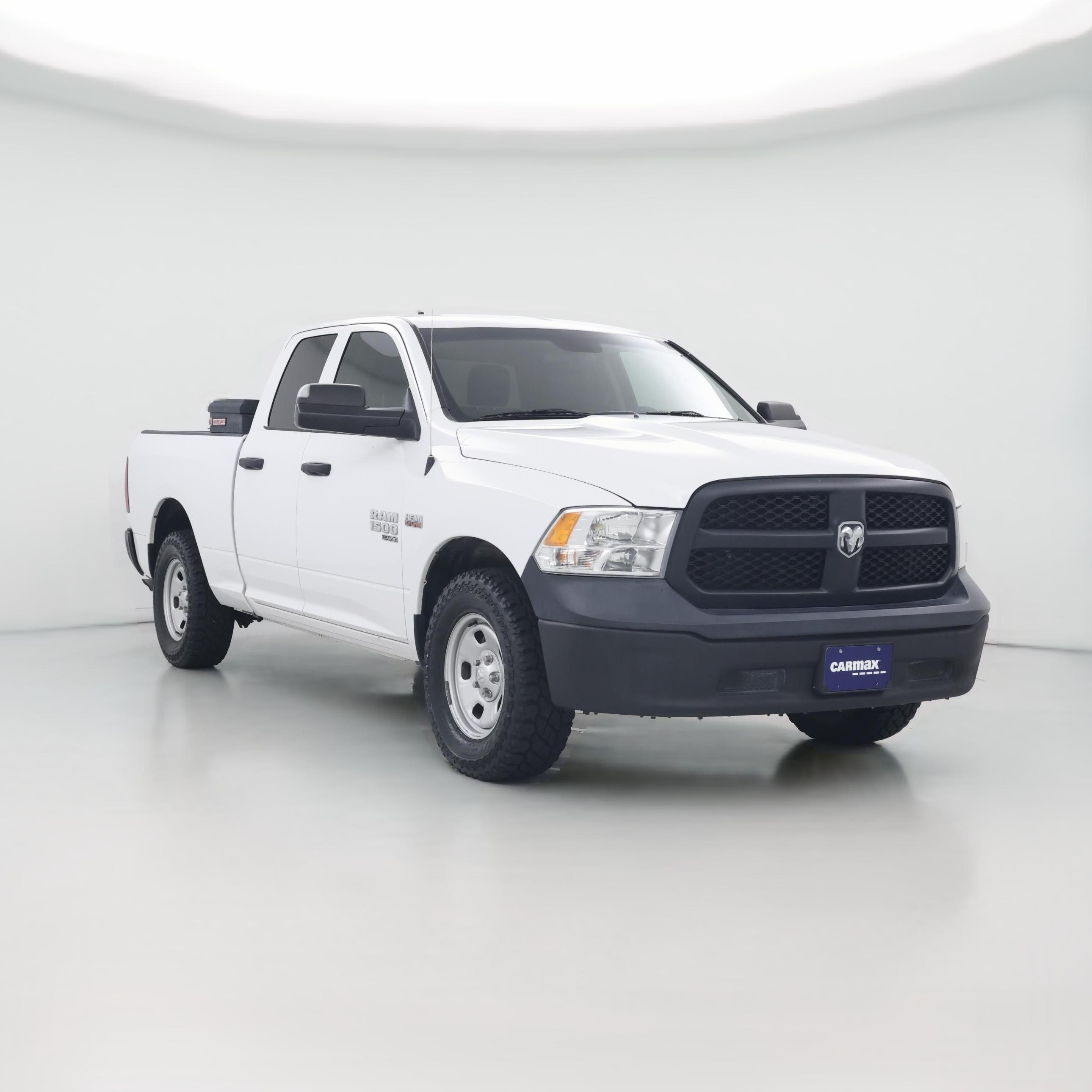 Thumbnail: 2022 RAM 1500 Classic - 1